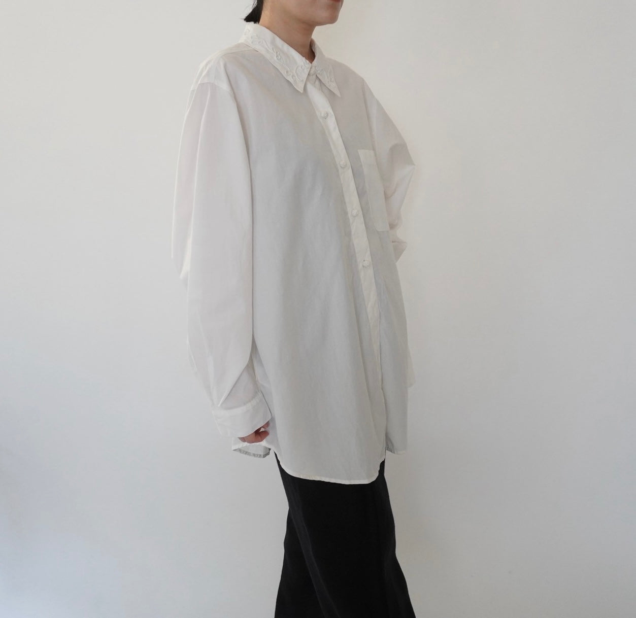 90s Embroidery Collar Shirt