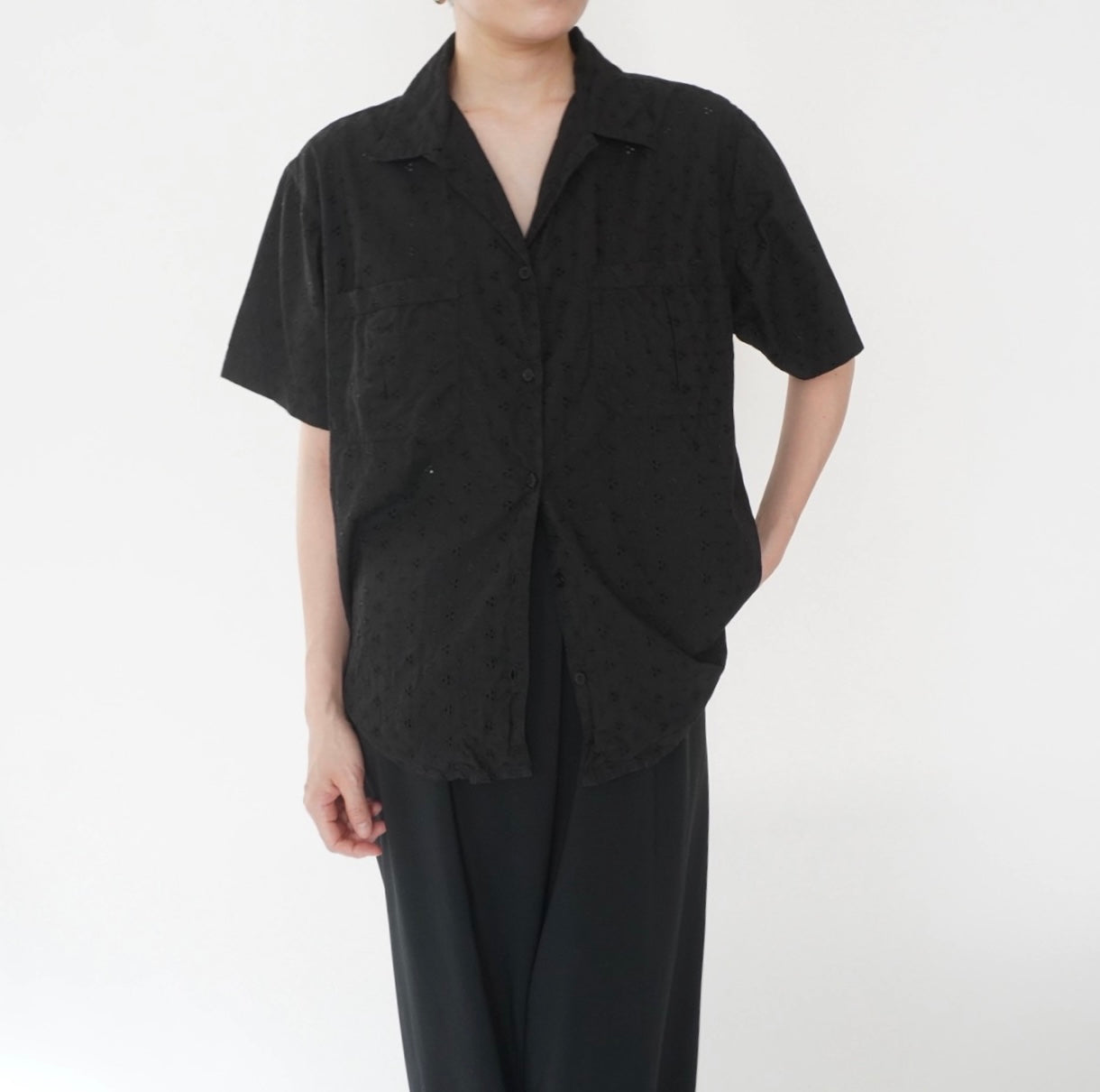 90s Embroidery Cut Lace Design Shirt
