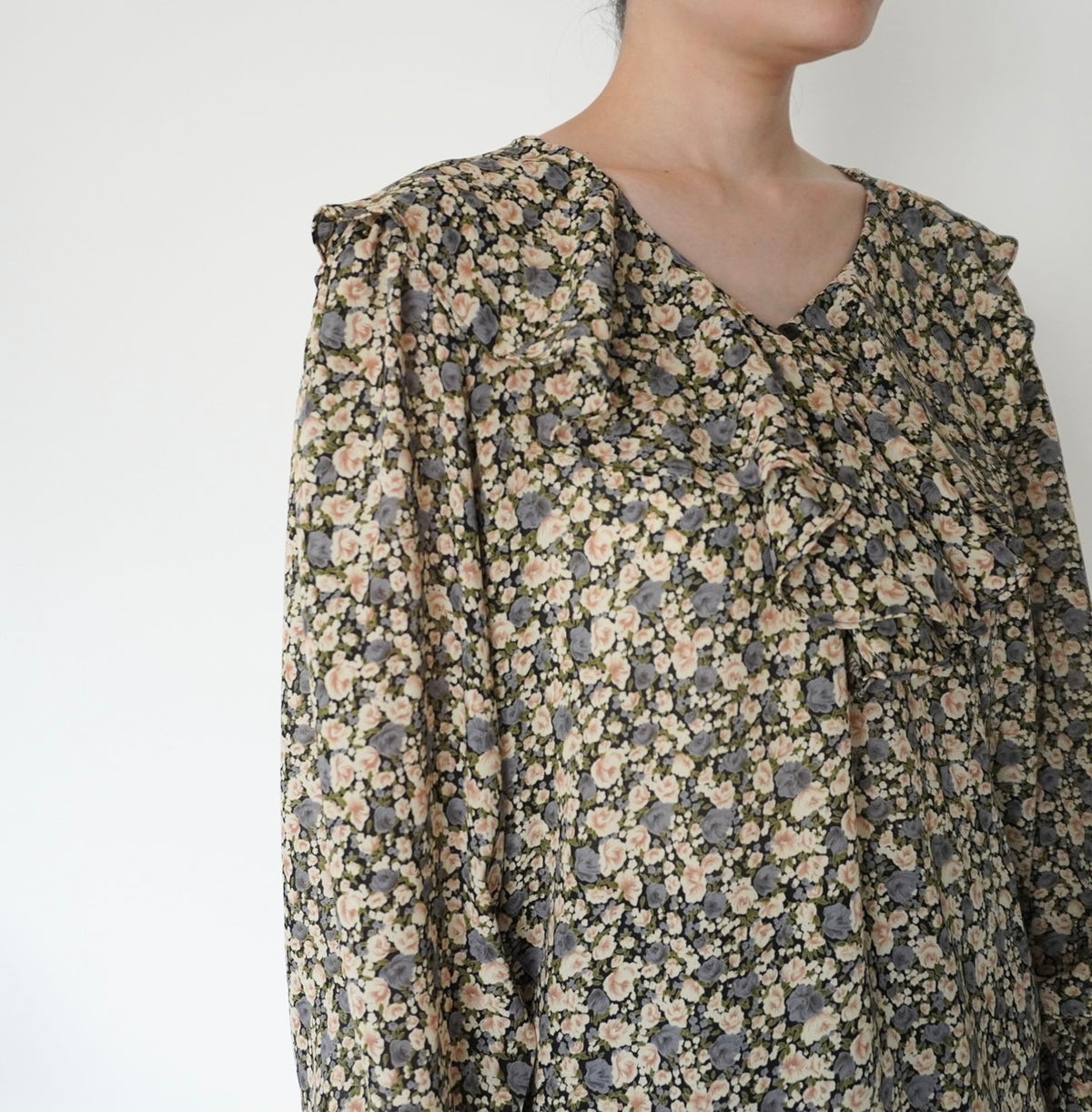 90s Flower Ruffle Blouse Made in USA