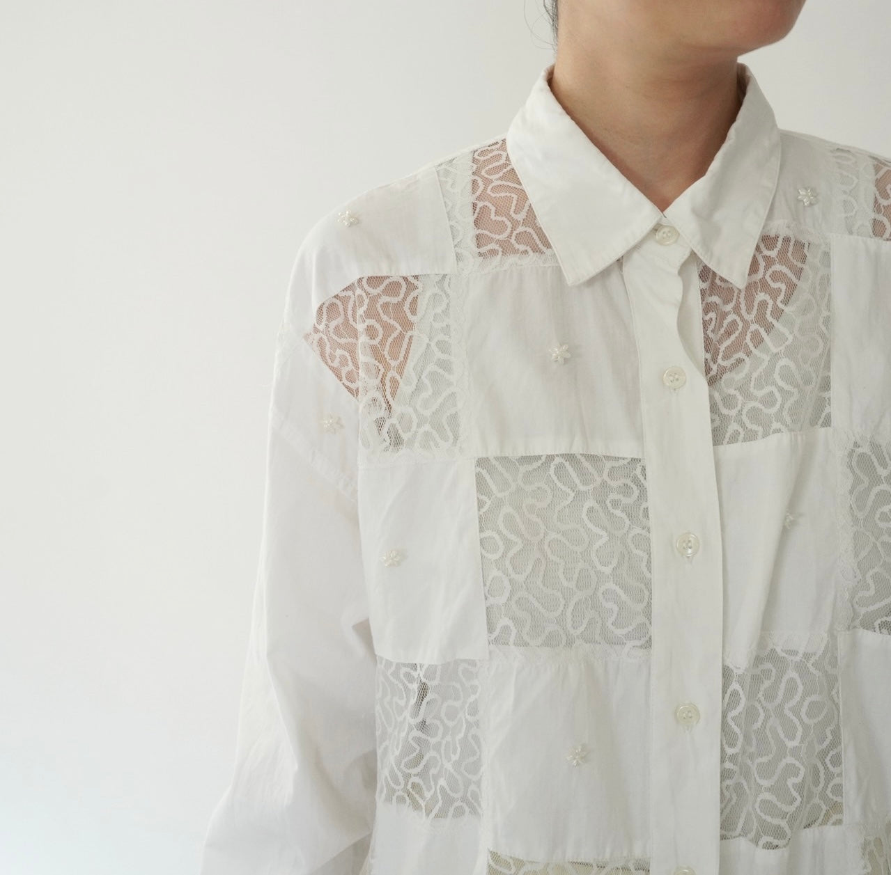 90s Lace Design Shirt