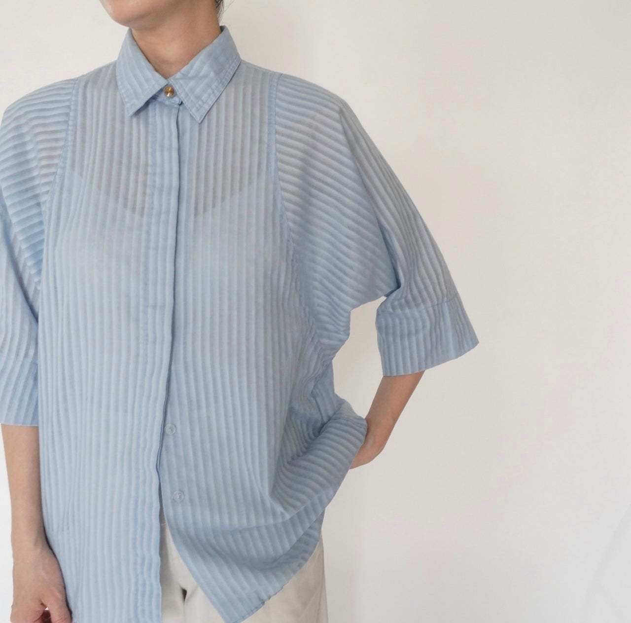 90s Striped Blue Shirt