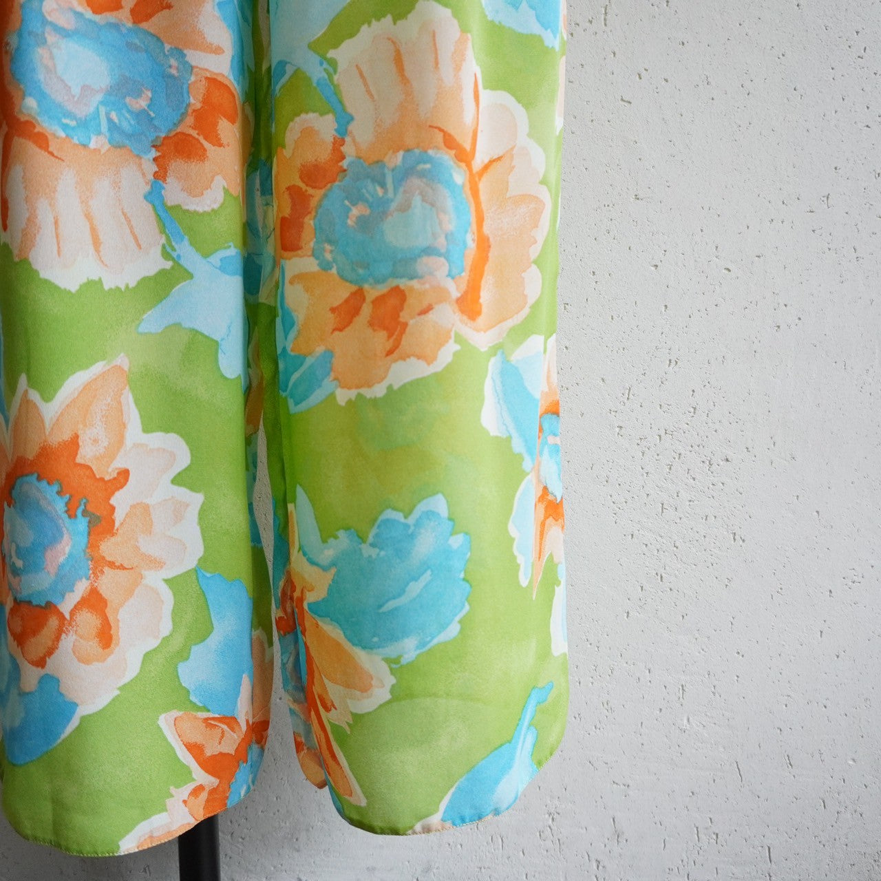 90s EURO Floral Print Pants