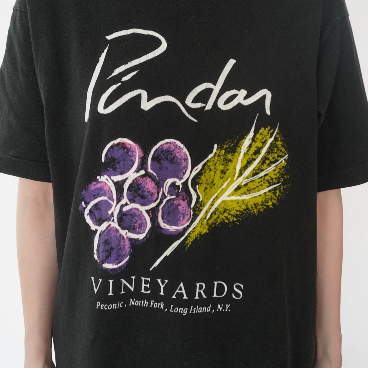 90s "Pindar Vineyards" Printed T-shirt Made in USA