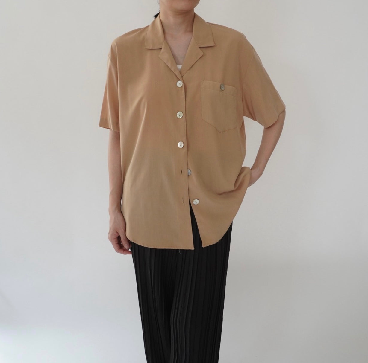 90s Beige Shirt