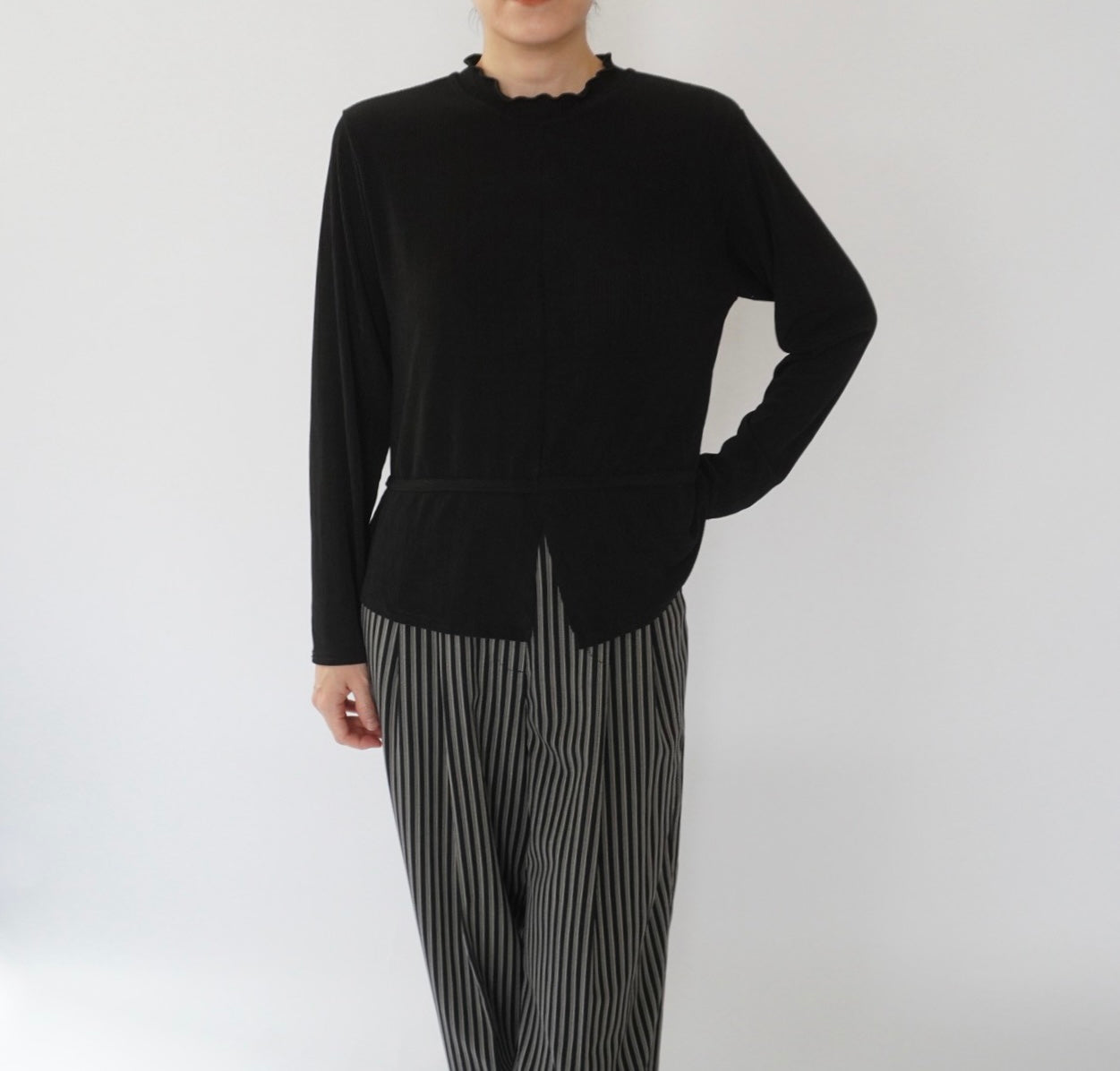 90s Black Design Top