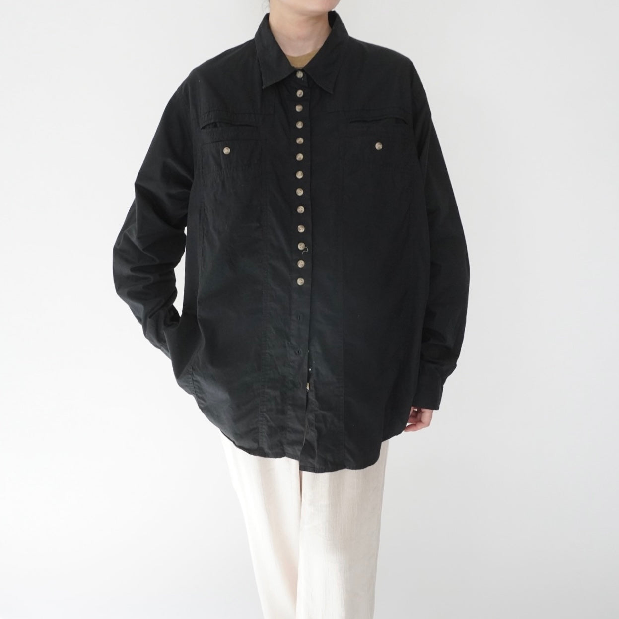 90s Button Design Shirt