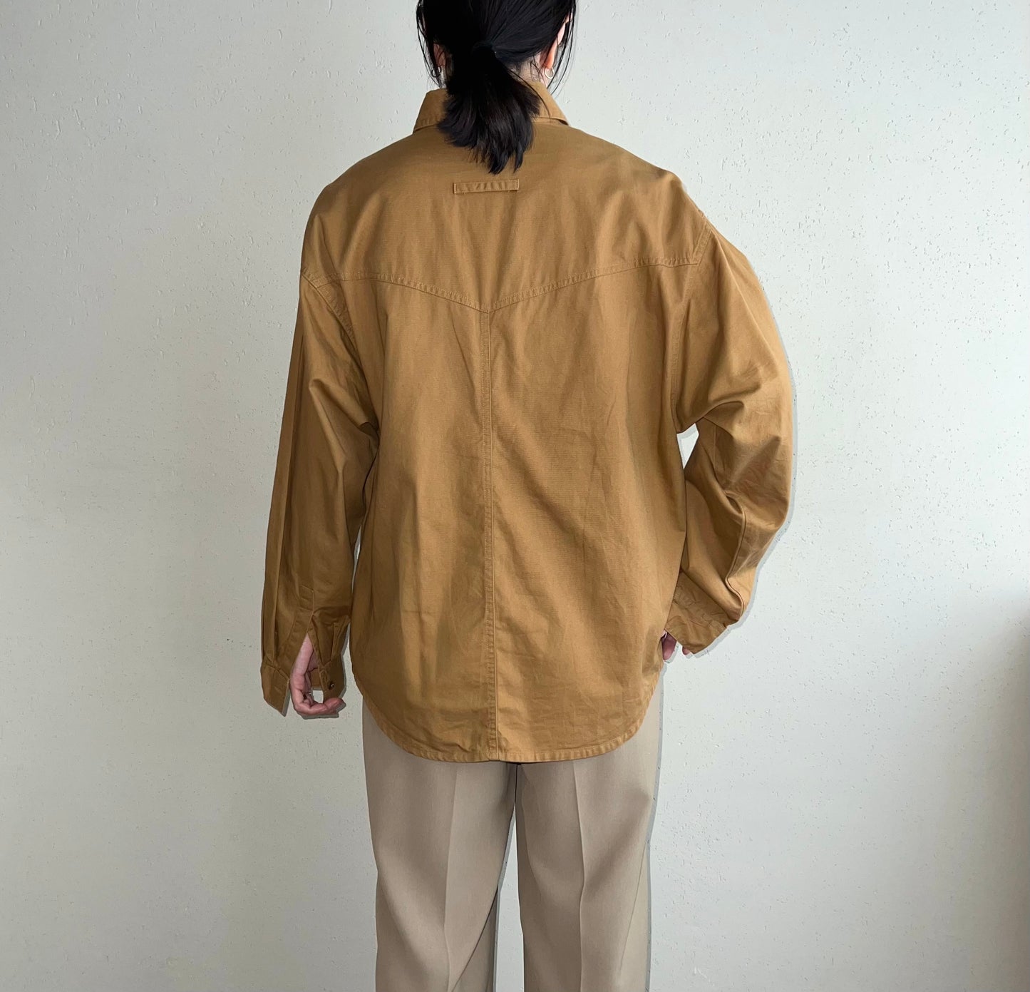 90s Design Pullover Shirt