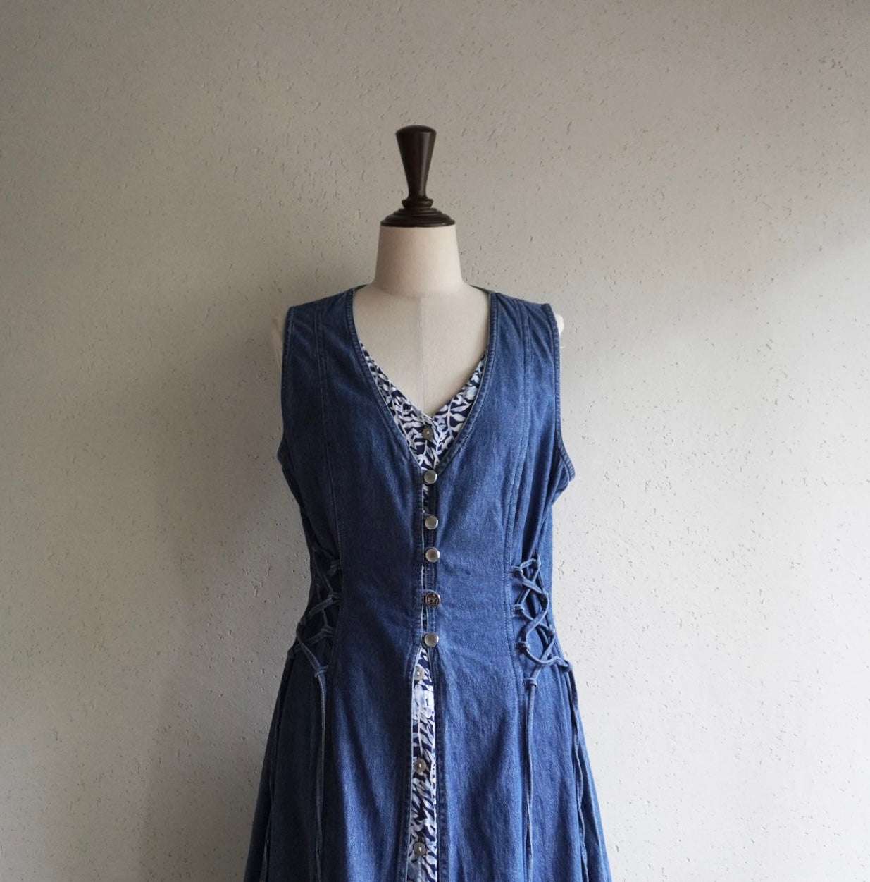 90s Sleeveless Denim Dress