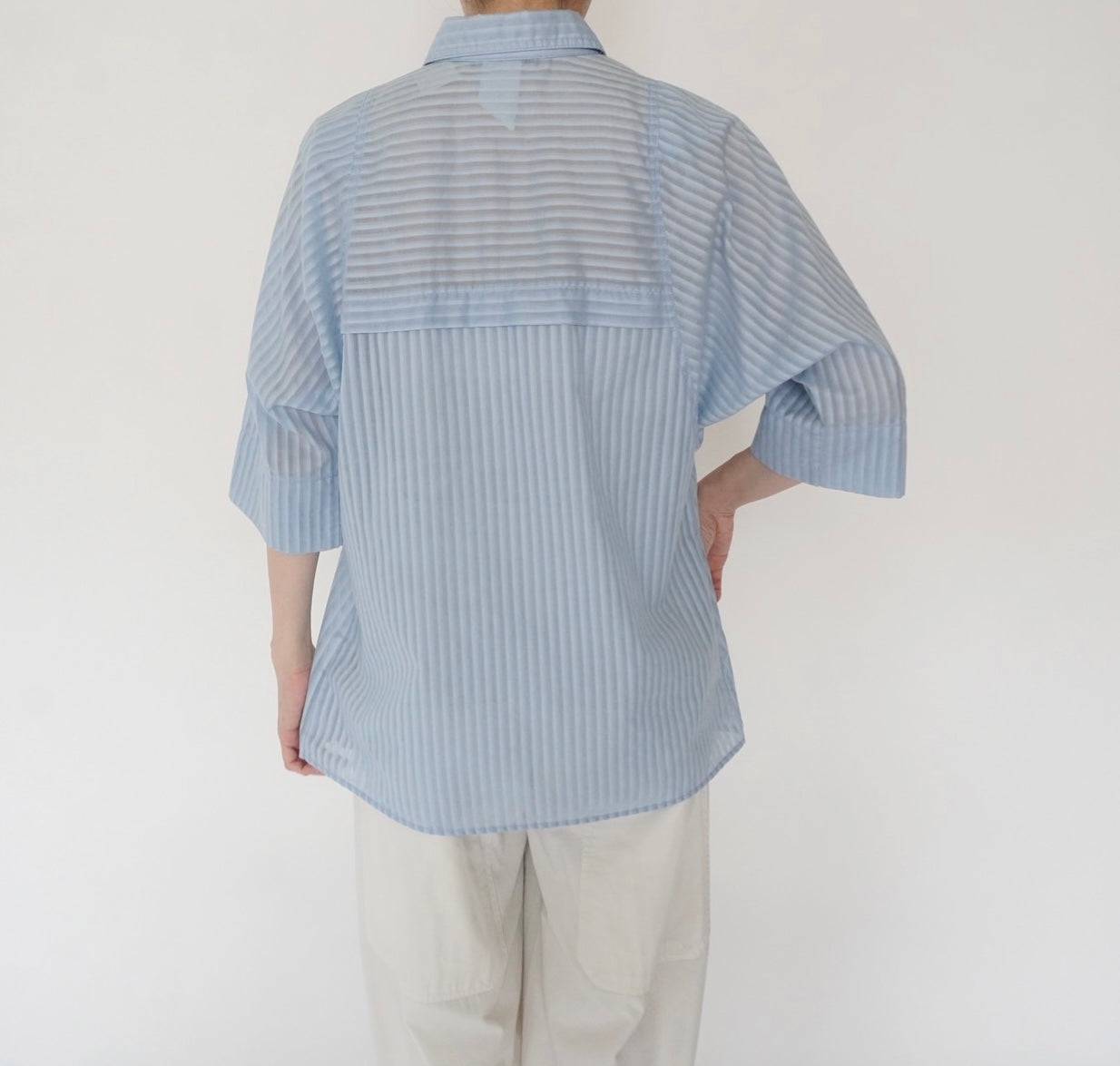 90s Striped Blue Shirt