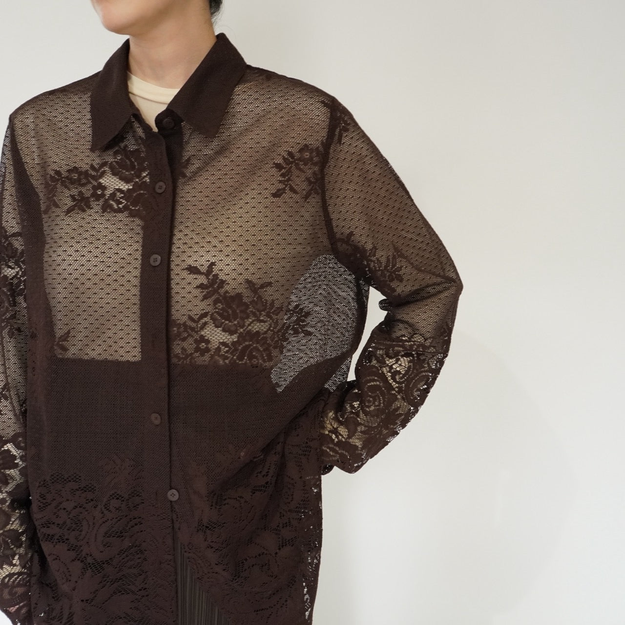 90s Lace Design Shirt
