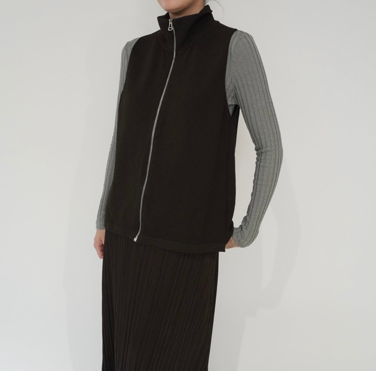 90s EURO Zipped Top、Vest Handloomed in California