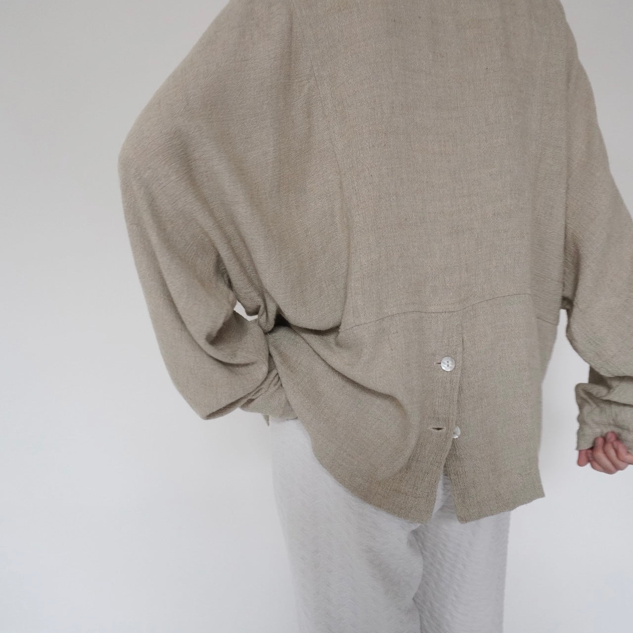 90s Design Beige Blouse