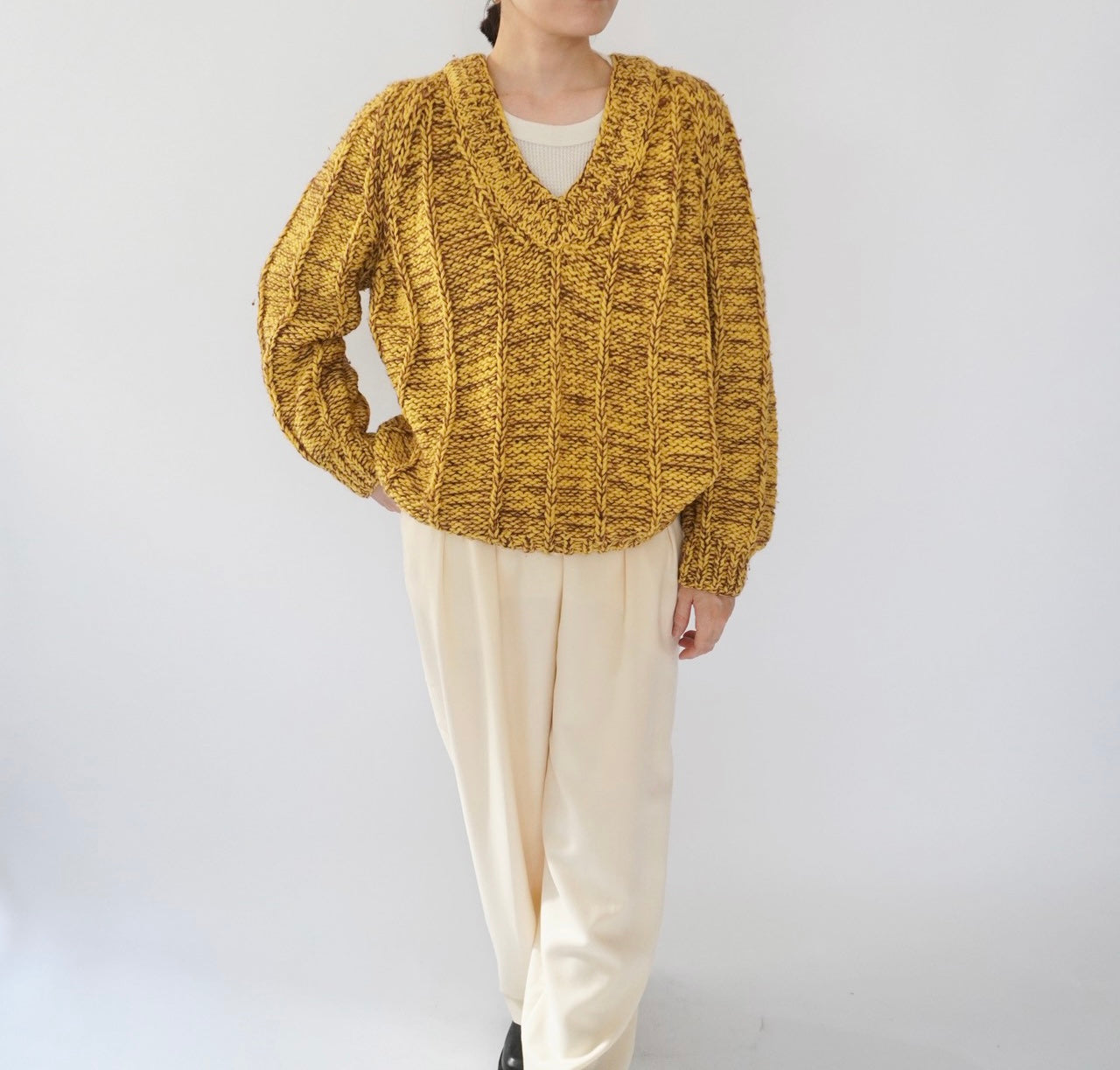 80s V Neck Knit