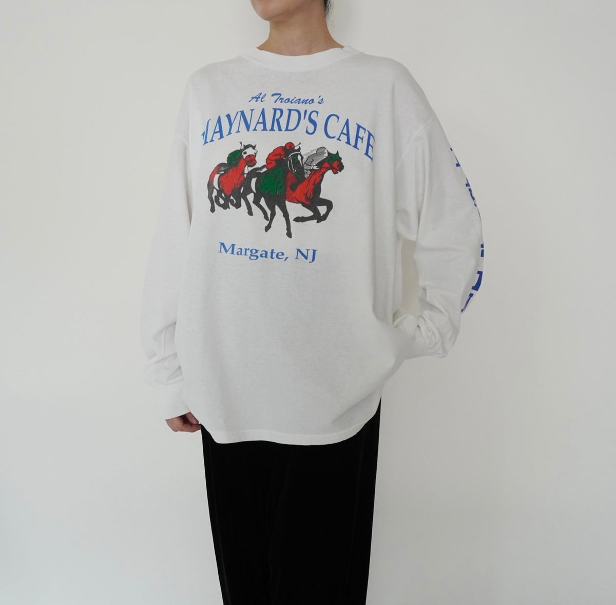 90s Long Sleeves Printed T-shirt Made in USA