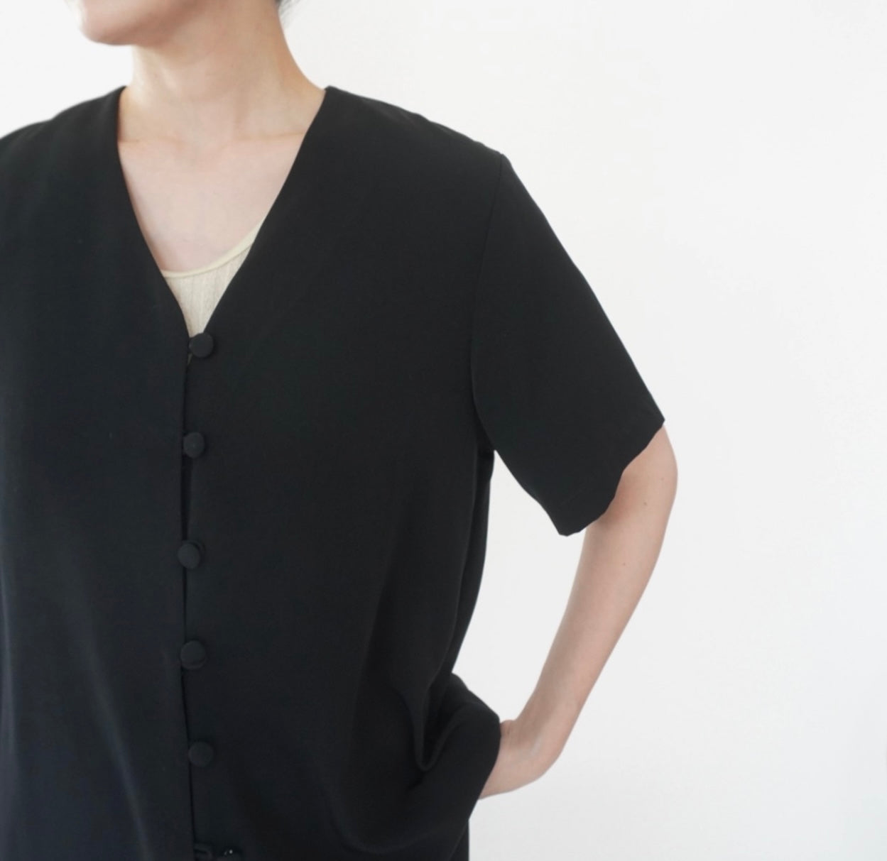90s Black Design Shirt
