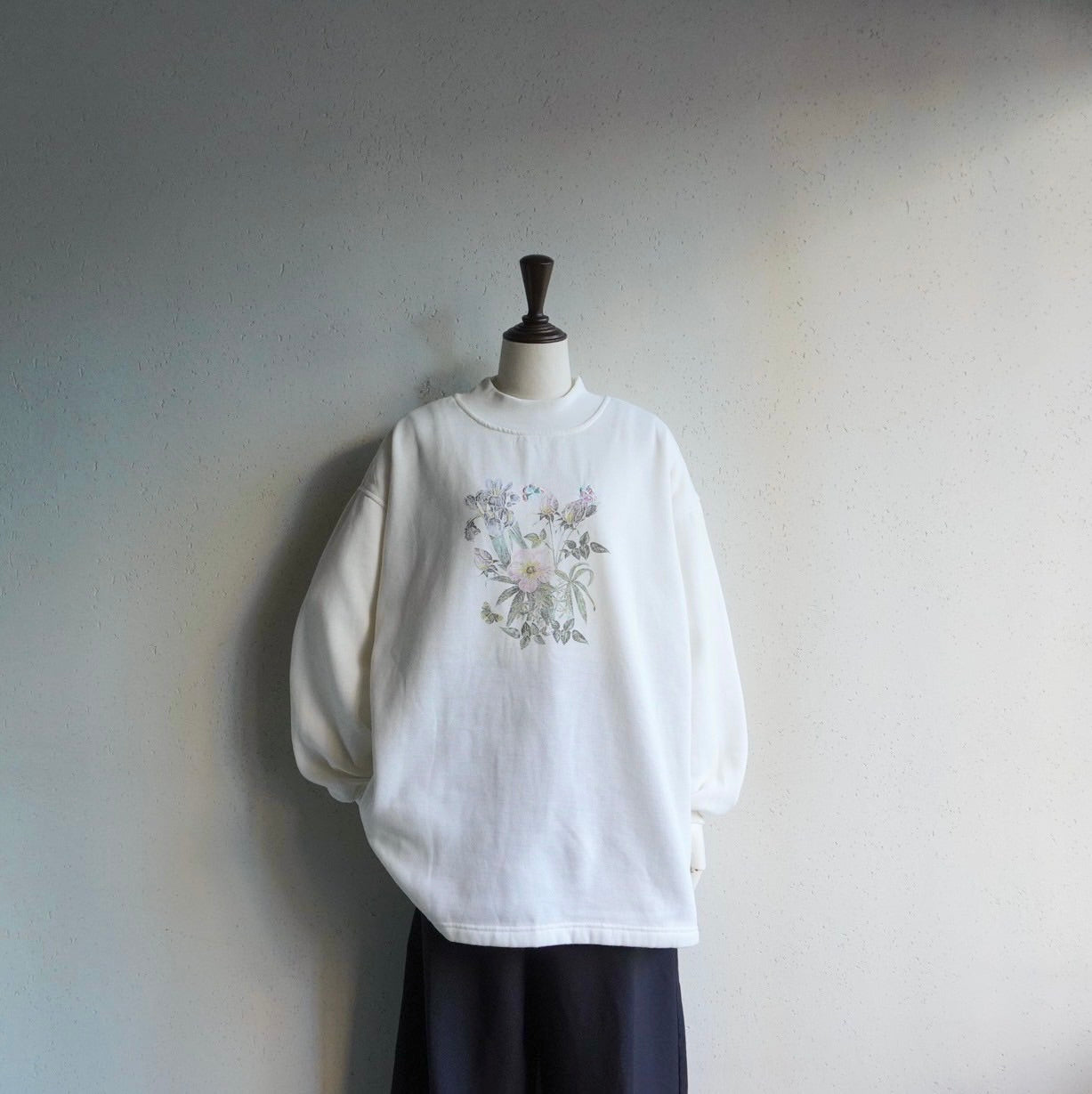 90s Printed Embroidery Sweater