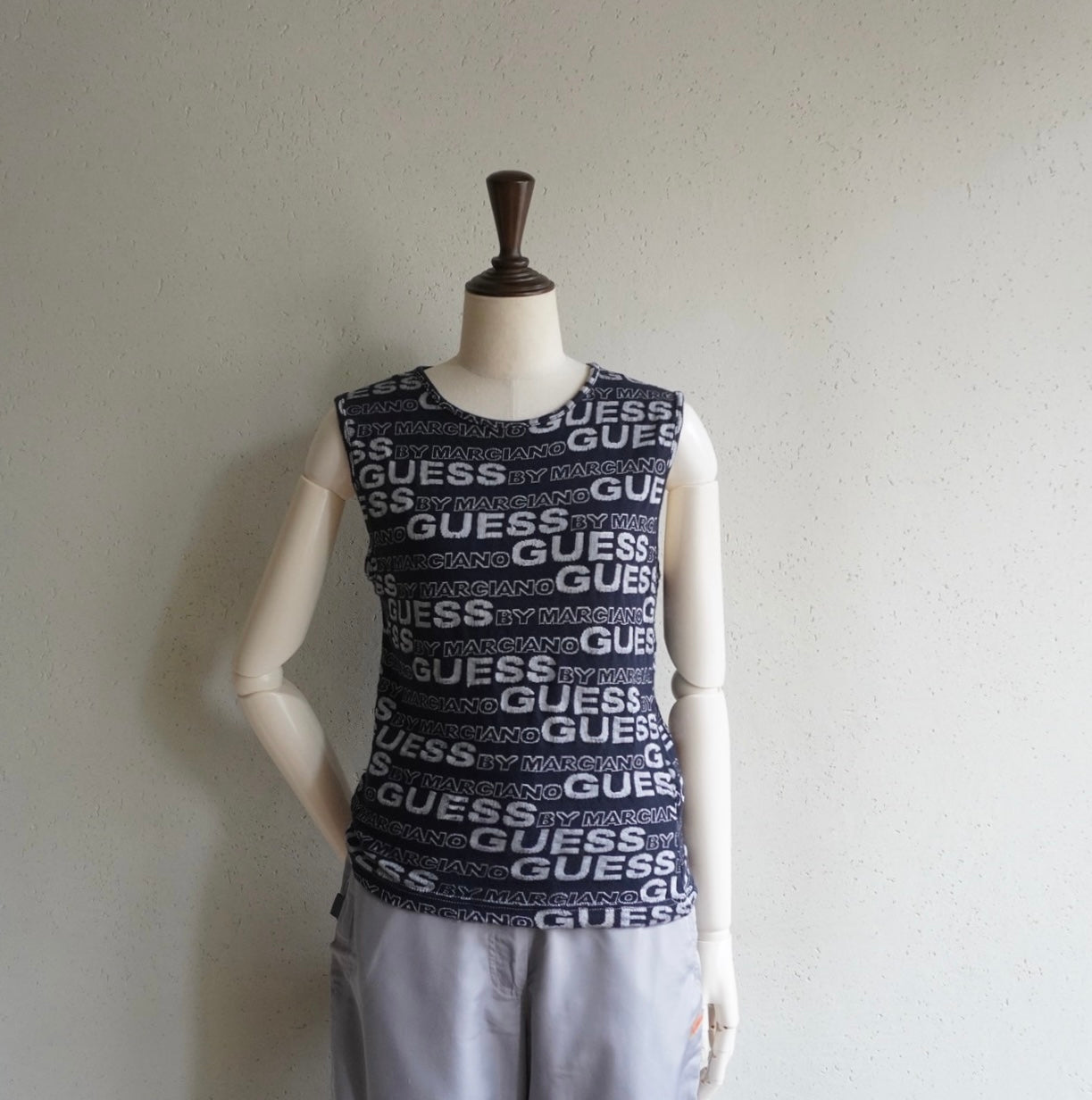 90s "GUESS" Sleeveless Top