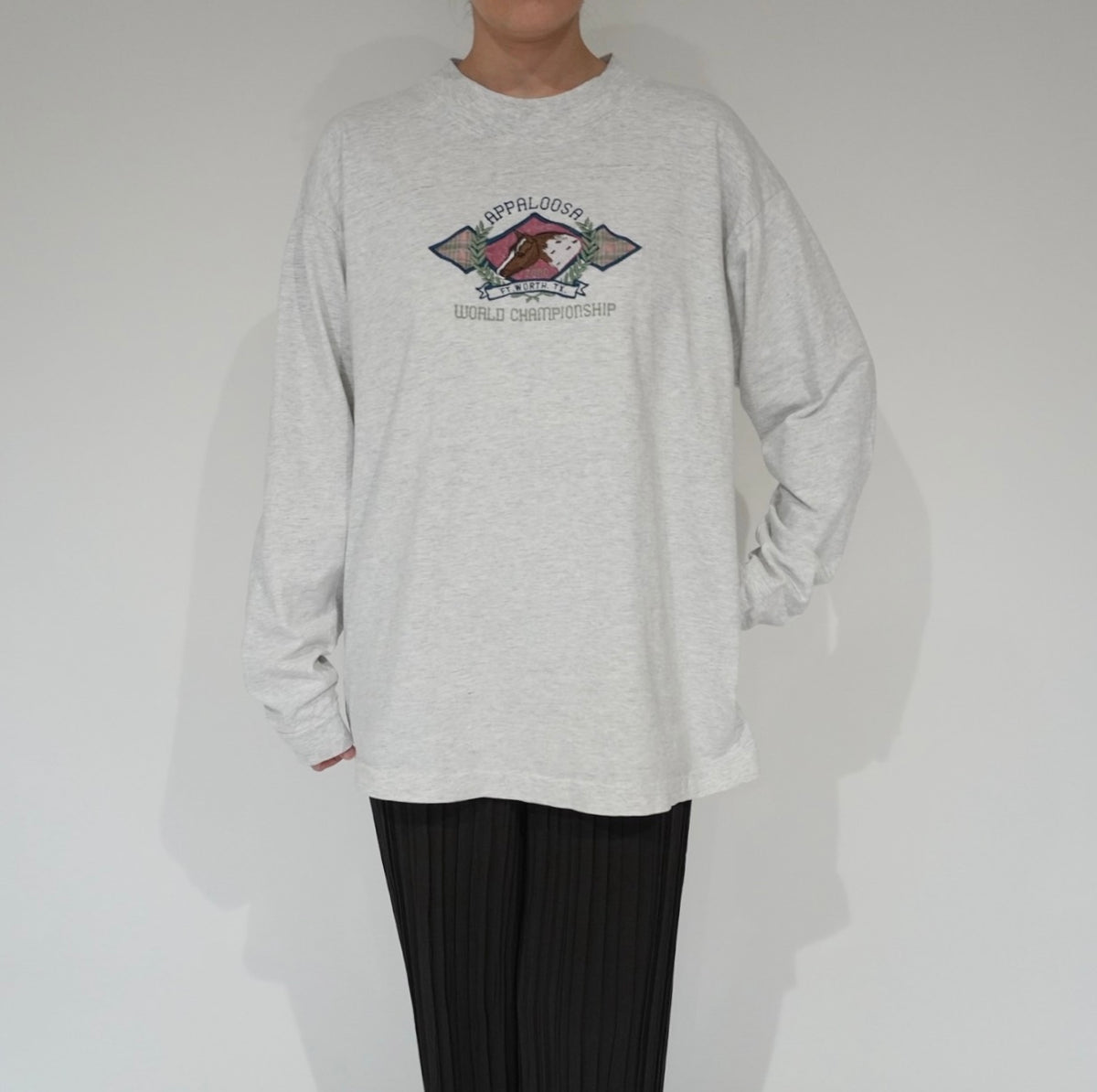 00s Embroidery Long Sleeves T-shirt Made in USA