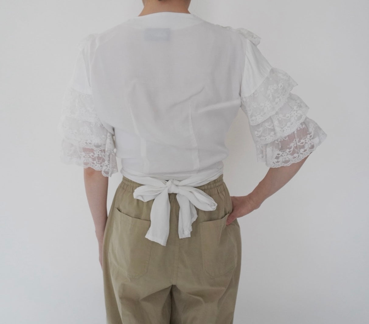 80s Lace Design Blouse