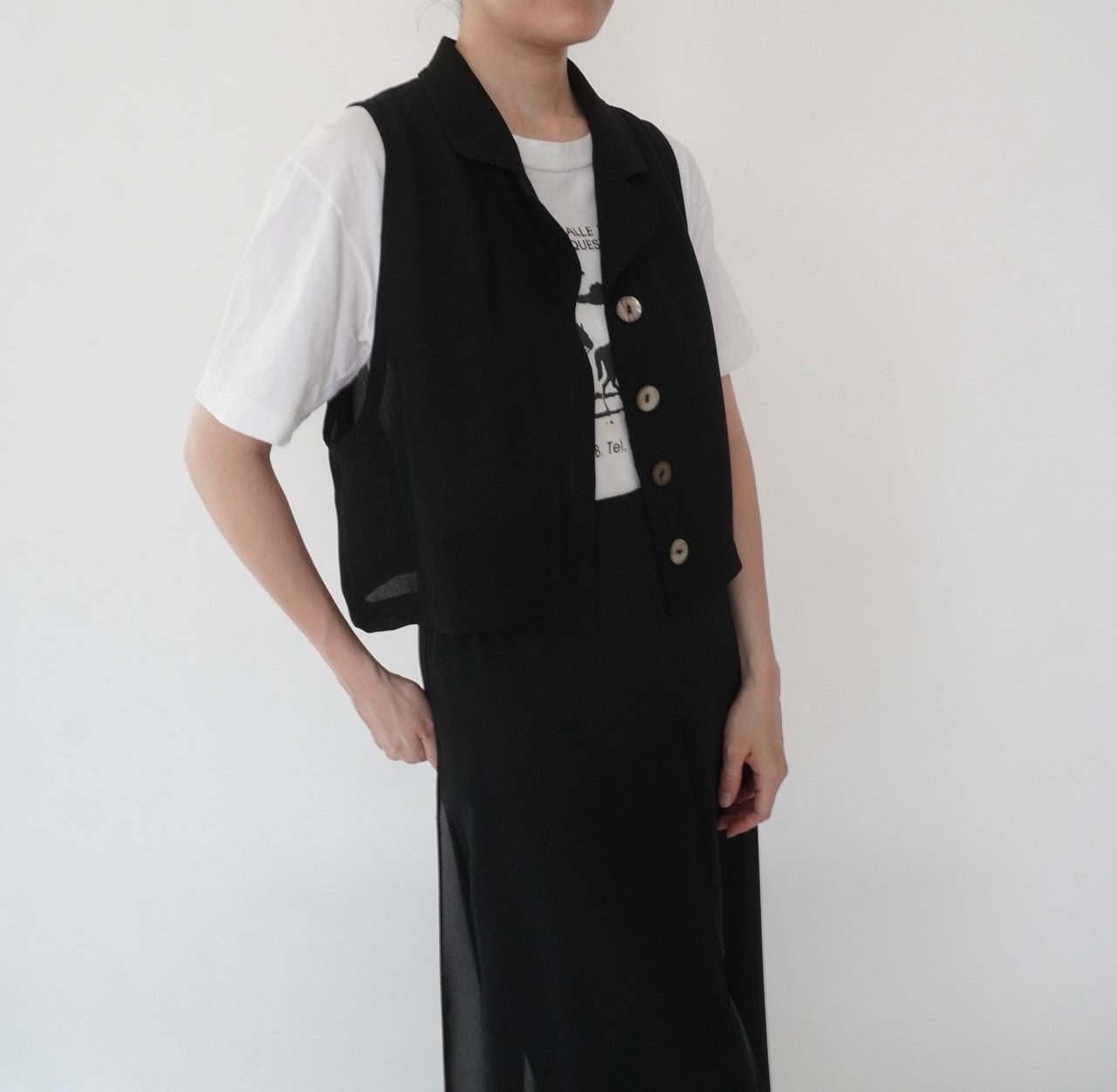90s Black Sleeveless Shirt