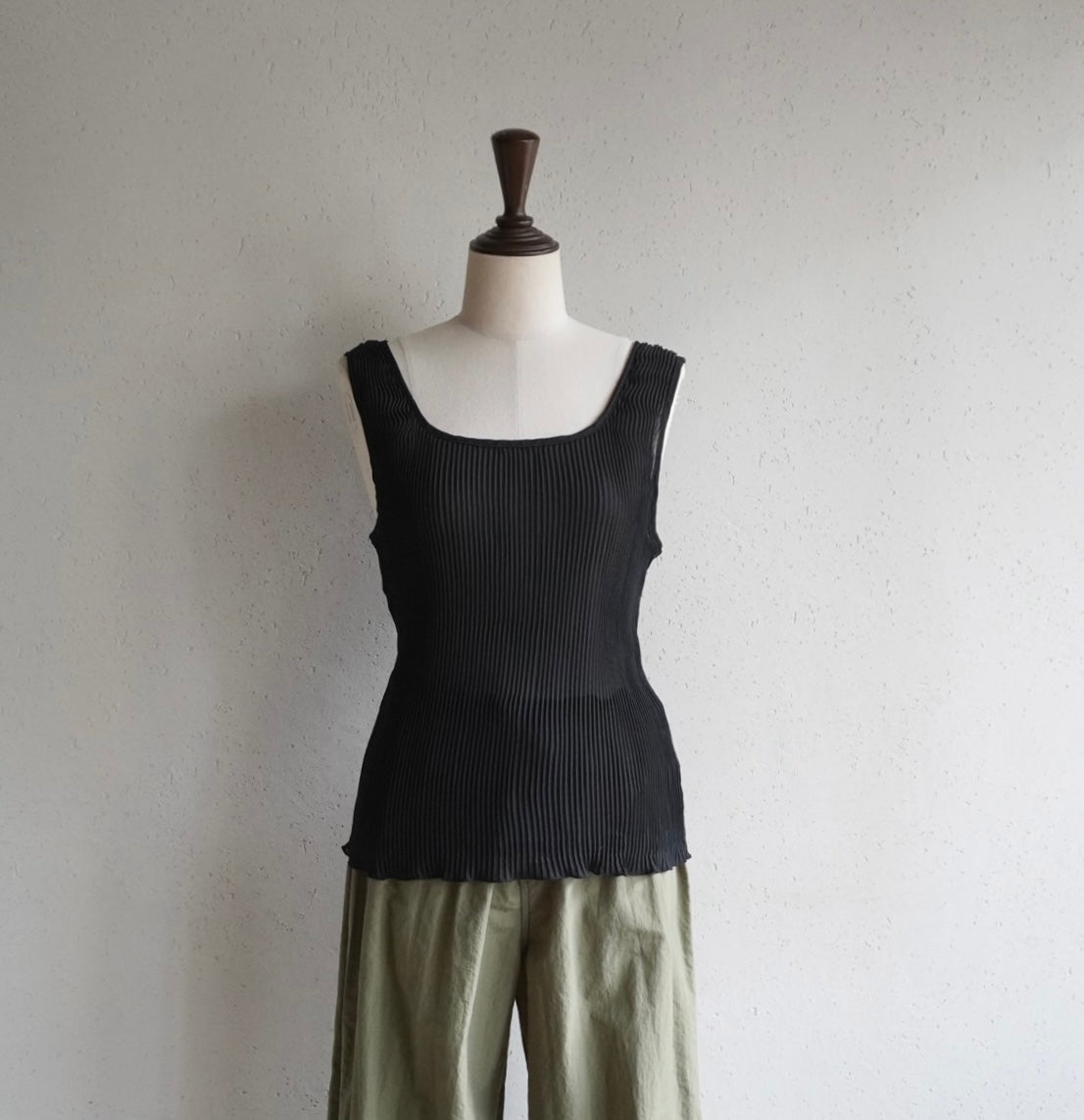 90s Pleated Top