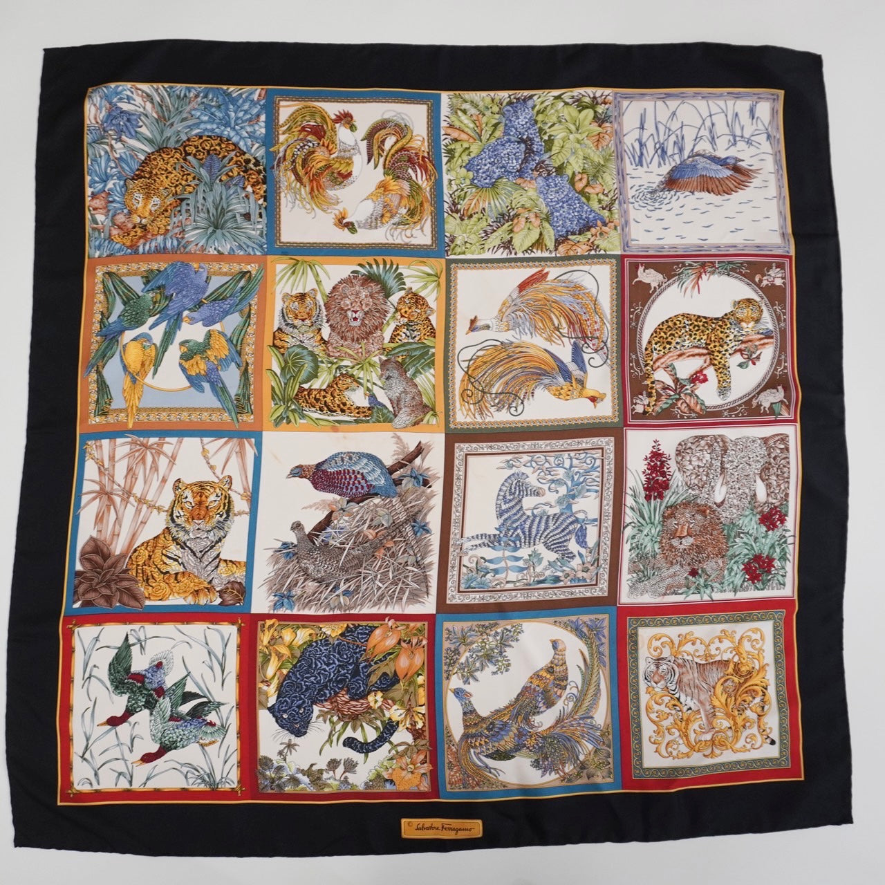 "Salvatore Ferragamo"Silk Scarf Made in Italy