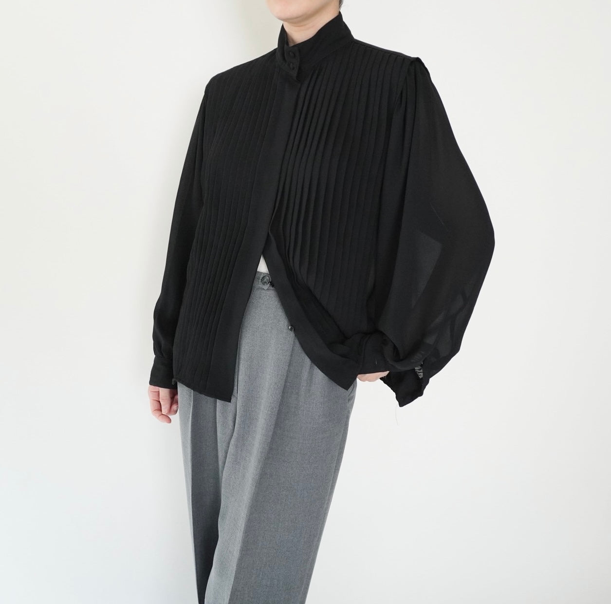 90s Pleated Design Blouse