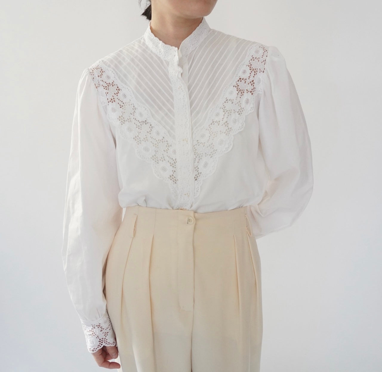 90s EURO Lace Design Blouse