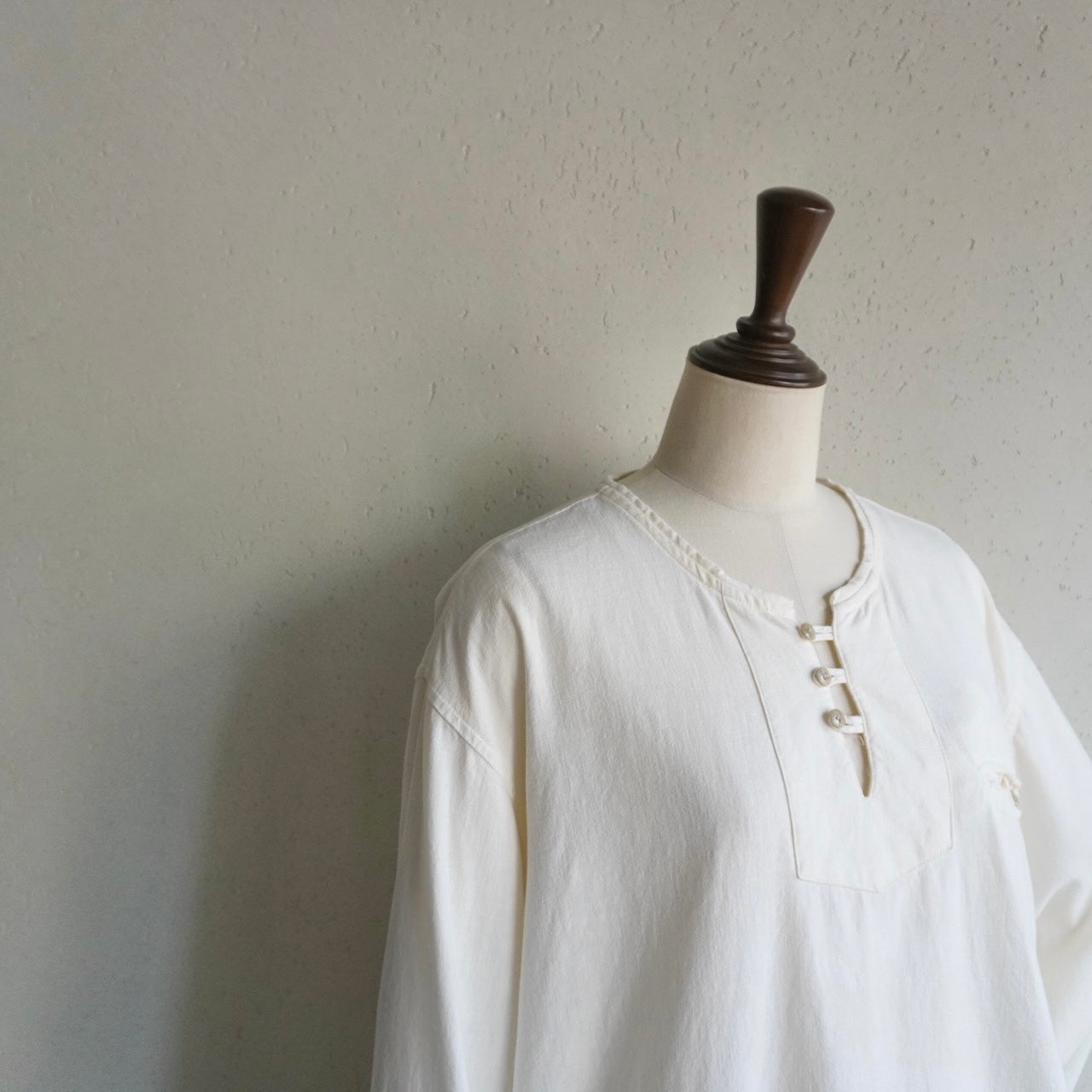 90s Design Ivory Cotton Top