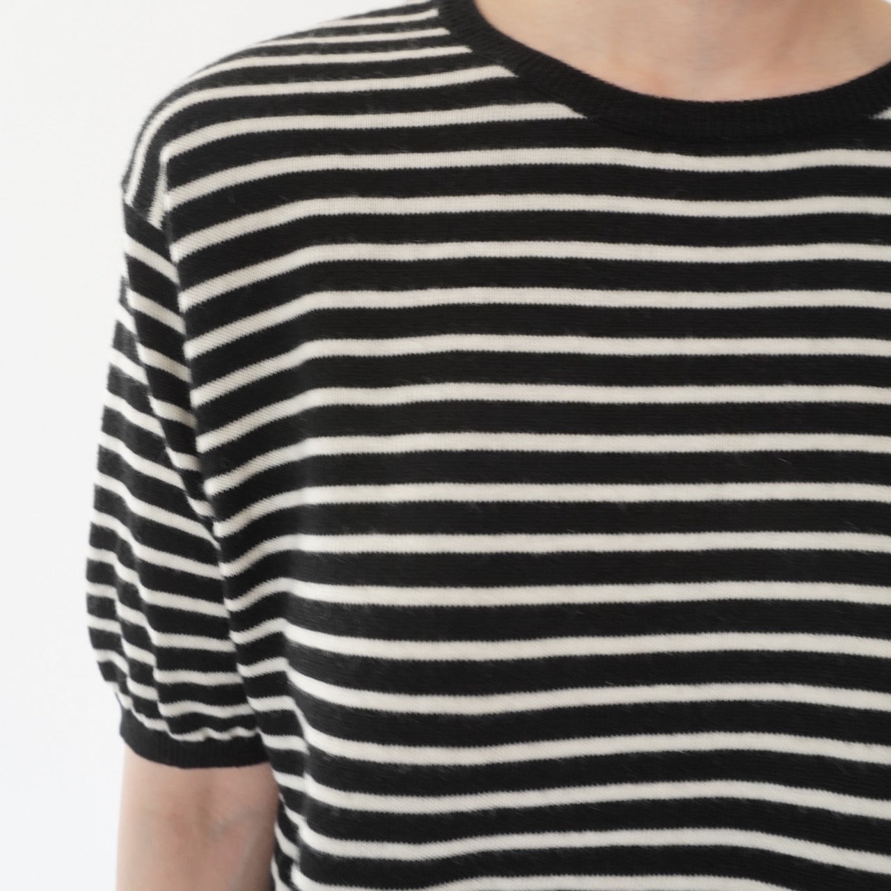 90s Black x White Striped Top