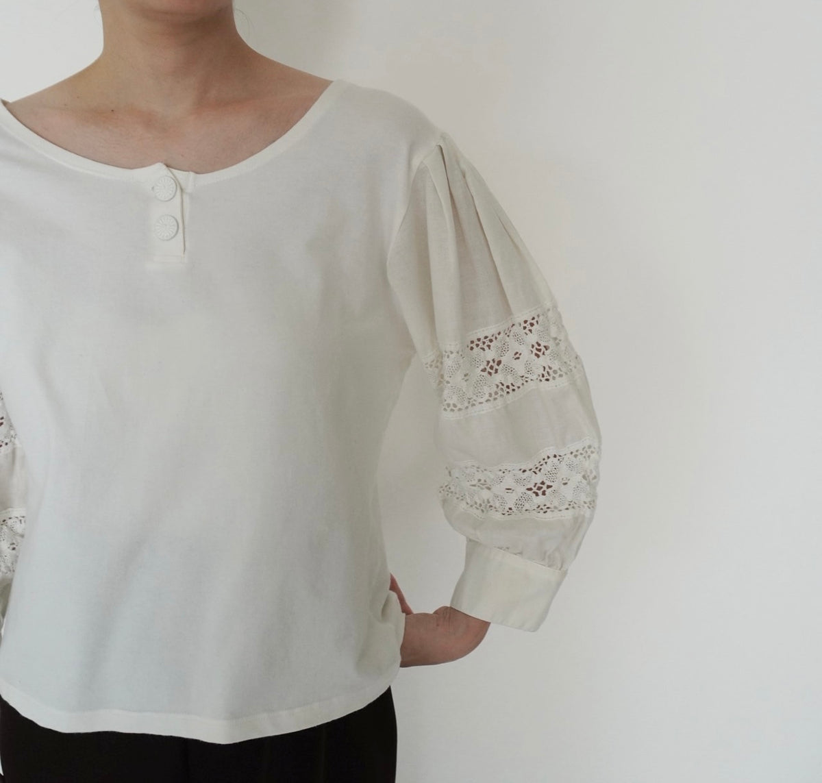 90s EURO Lace Design Top