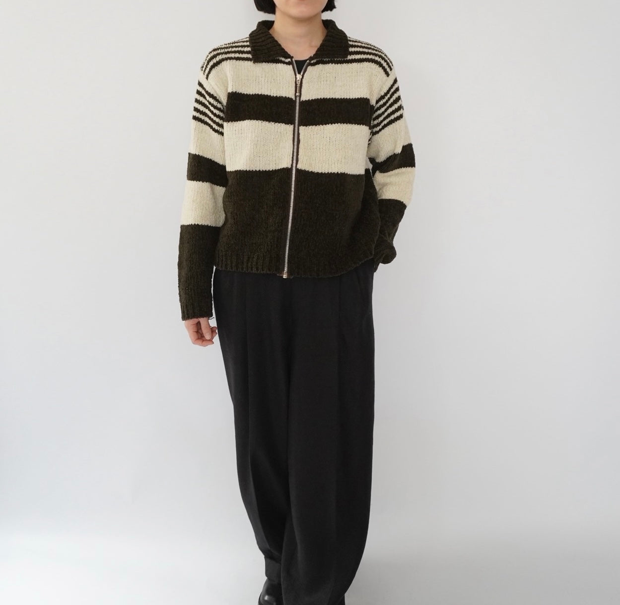 90s EURO Zipped Top