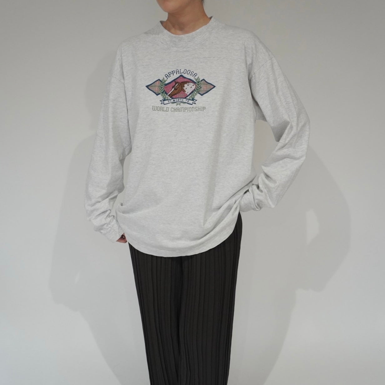 00s Embroidery Long Sleeves T-shirt Made in USA