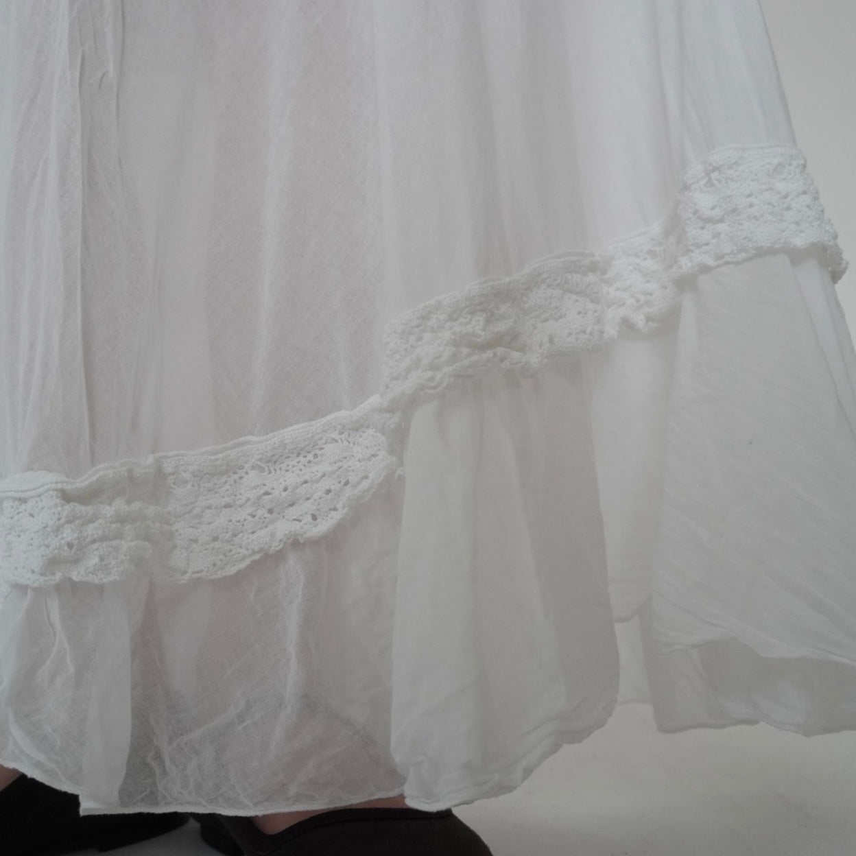 90s Cotton Lace Design Skirt Made in Italy