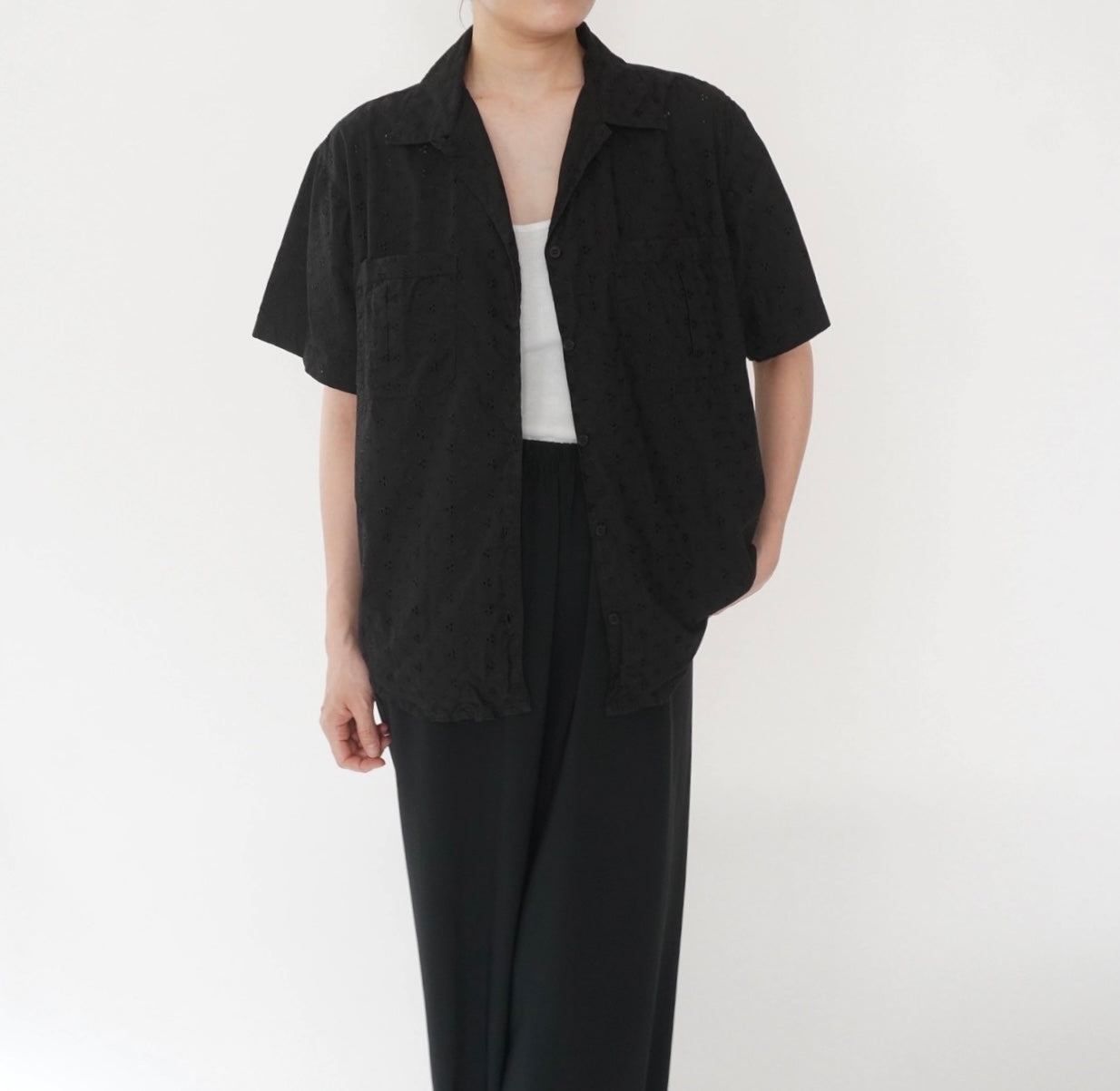 90s Embroidery Cut Lace Design Shirt
