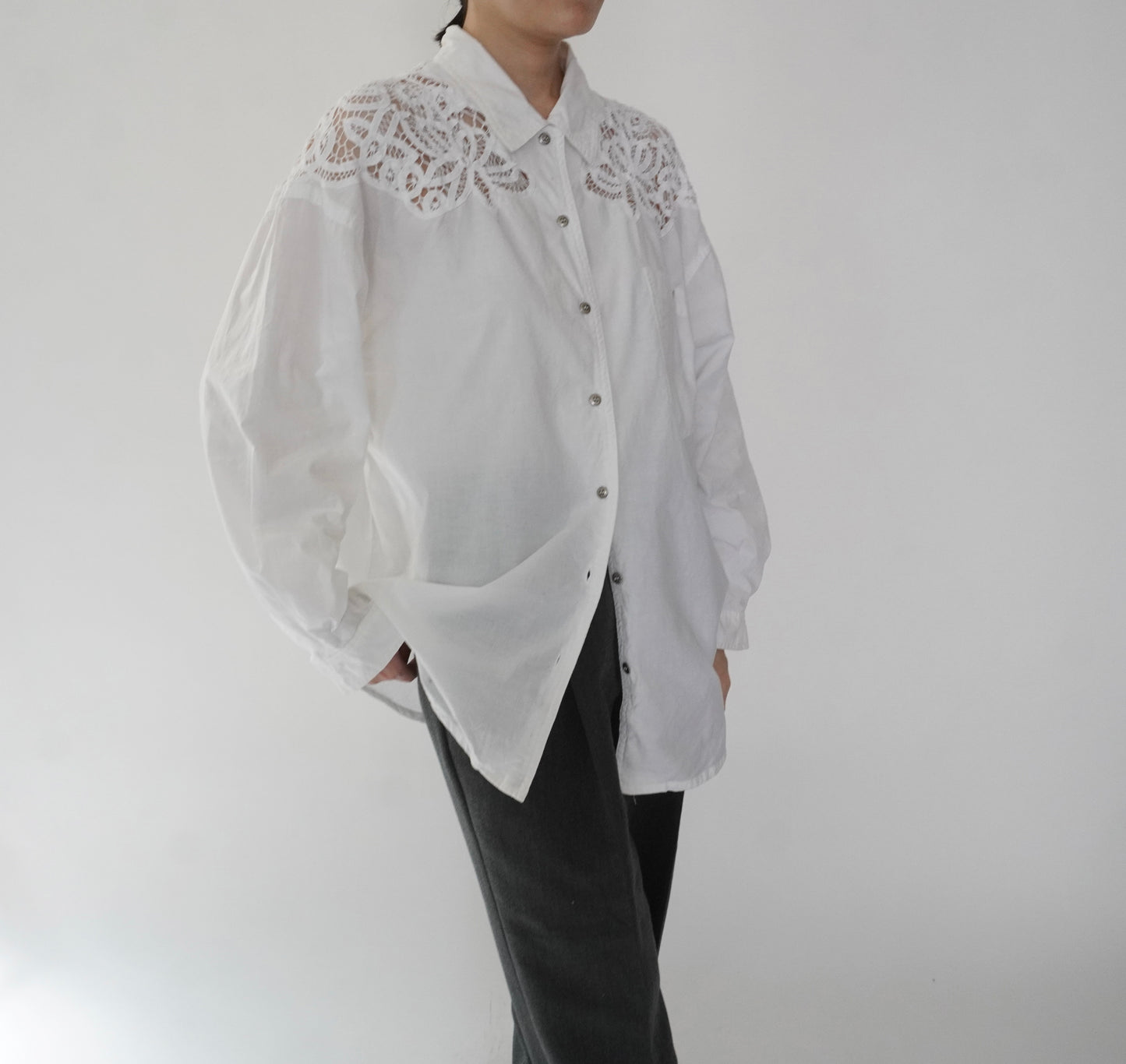90s Lace Design Shirt