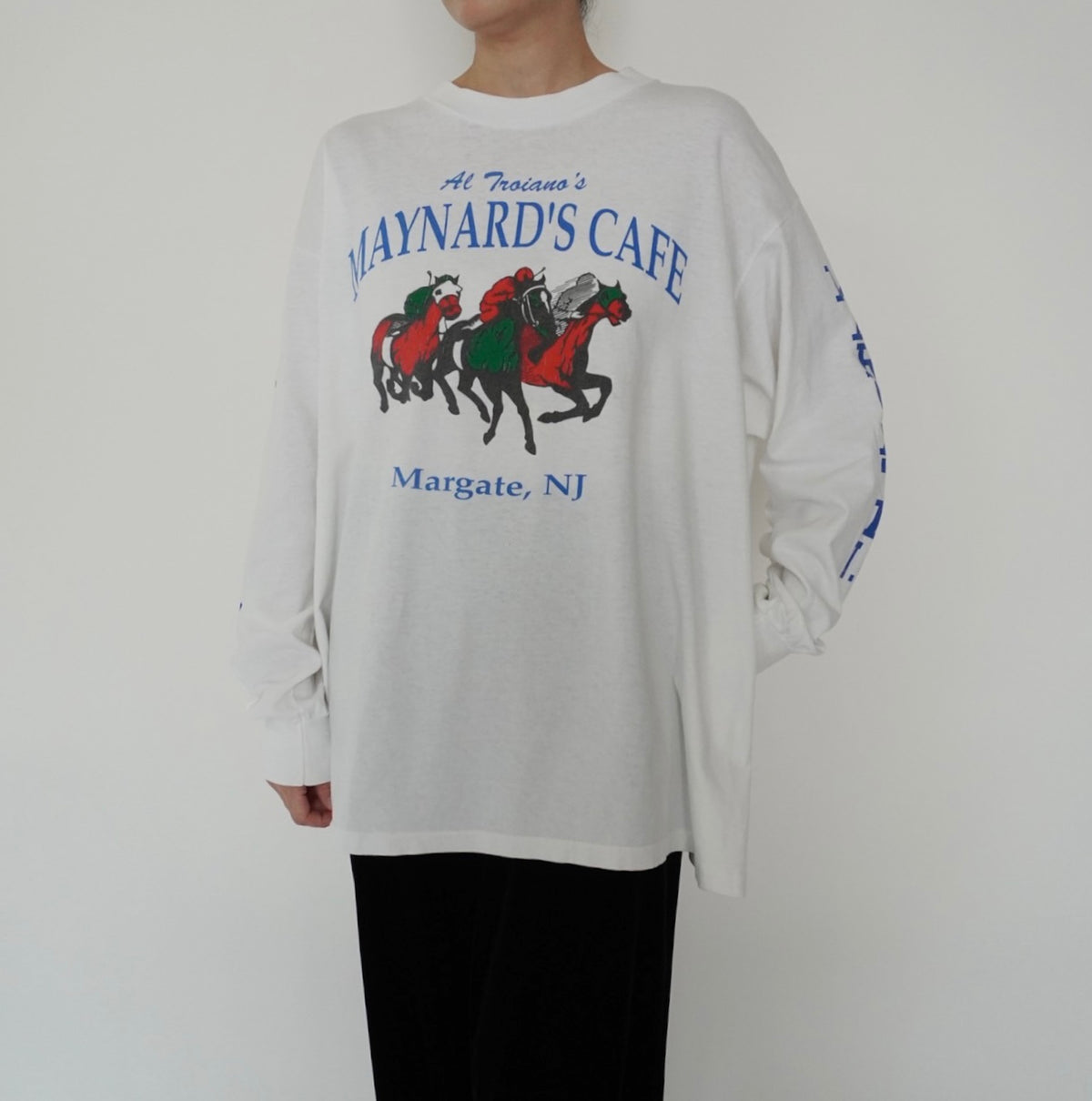 90s Long Sleeves Printed T-shirt Made in USA