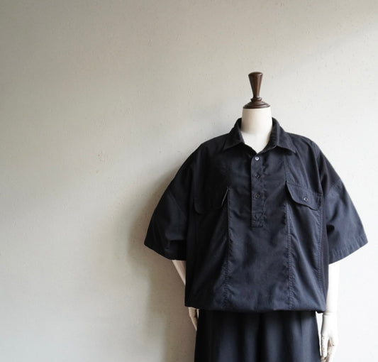 90s Black Design Top