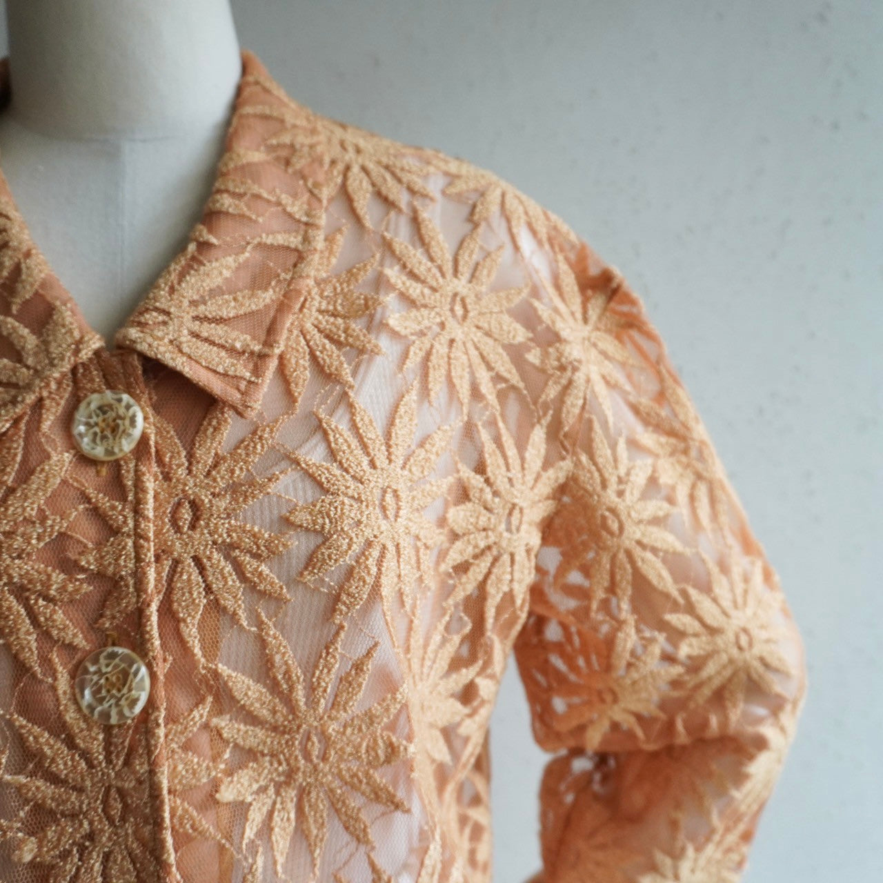 90s Flower Design Shirt