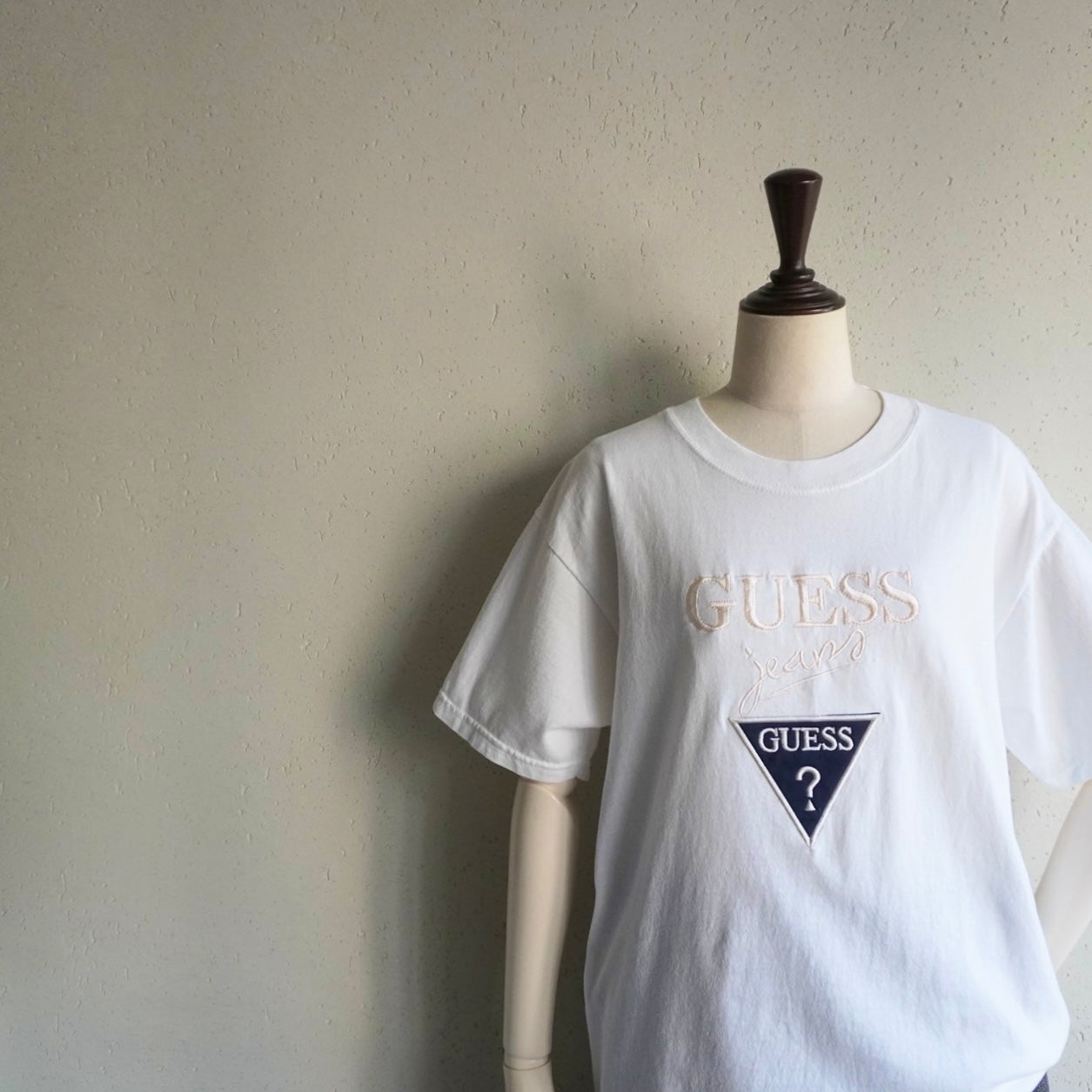 90s "GUESS" Embroidery T-shirt Made in USA
