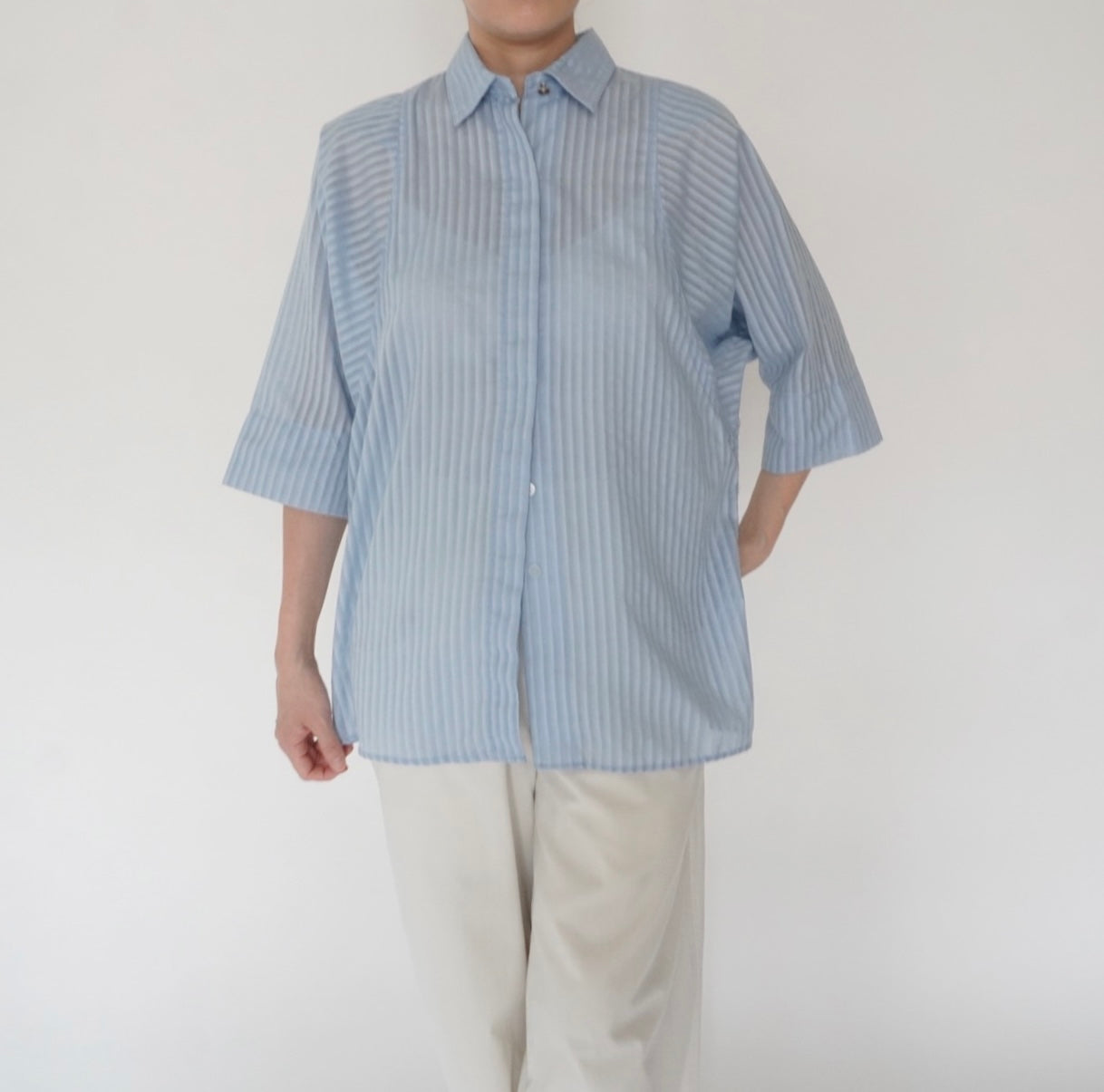 90s Striped Blue Shirt