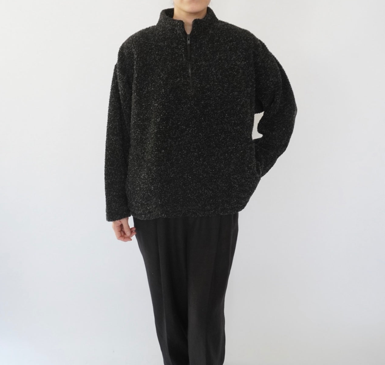 90s Black x White  Fleece Top