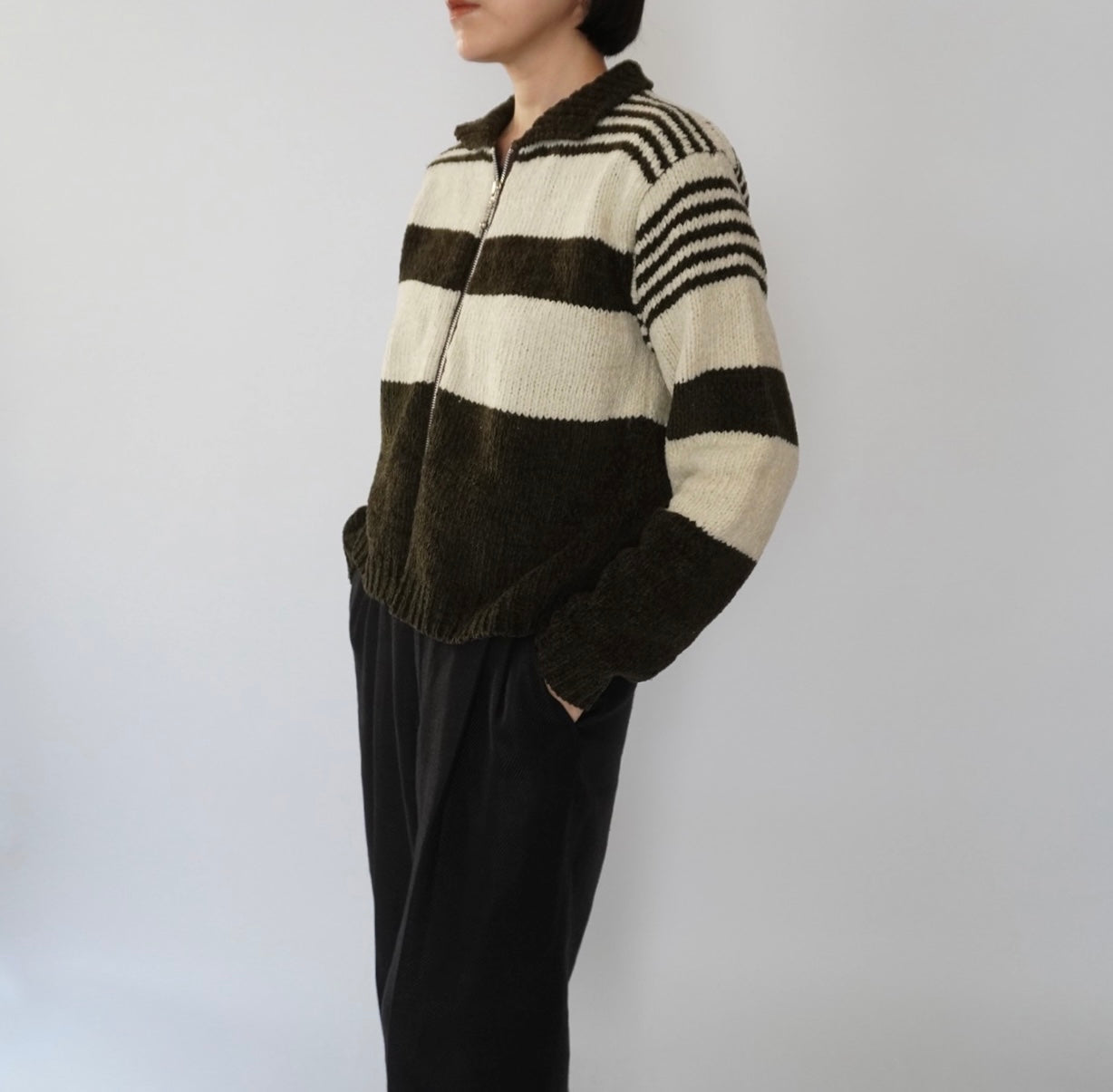90s EURO Zipped Top