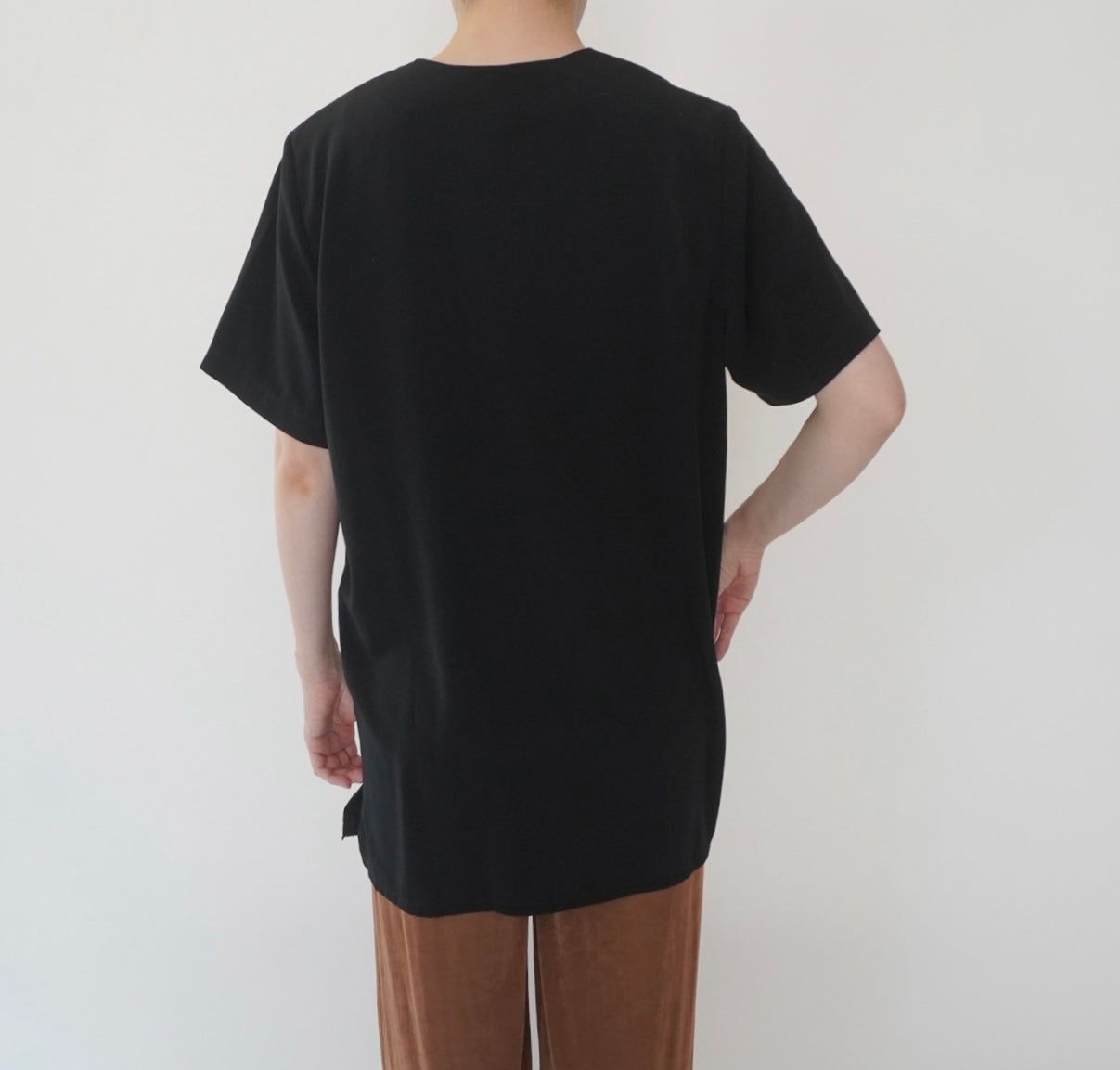 90s Black Design Shirt