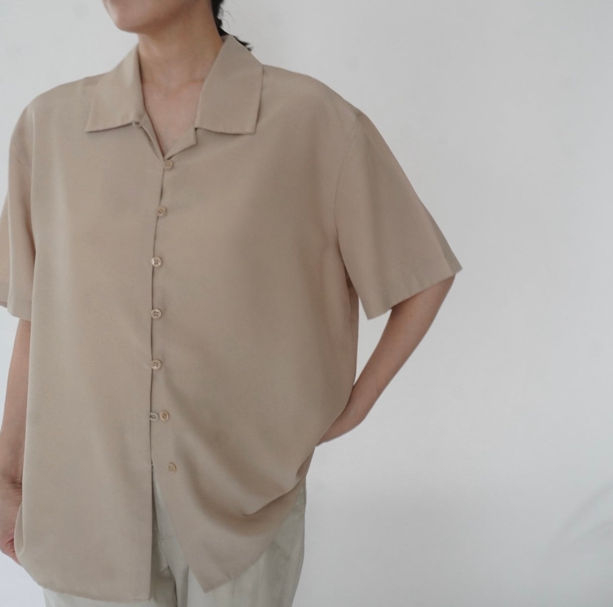90s Button Design Shirt