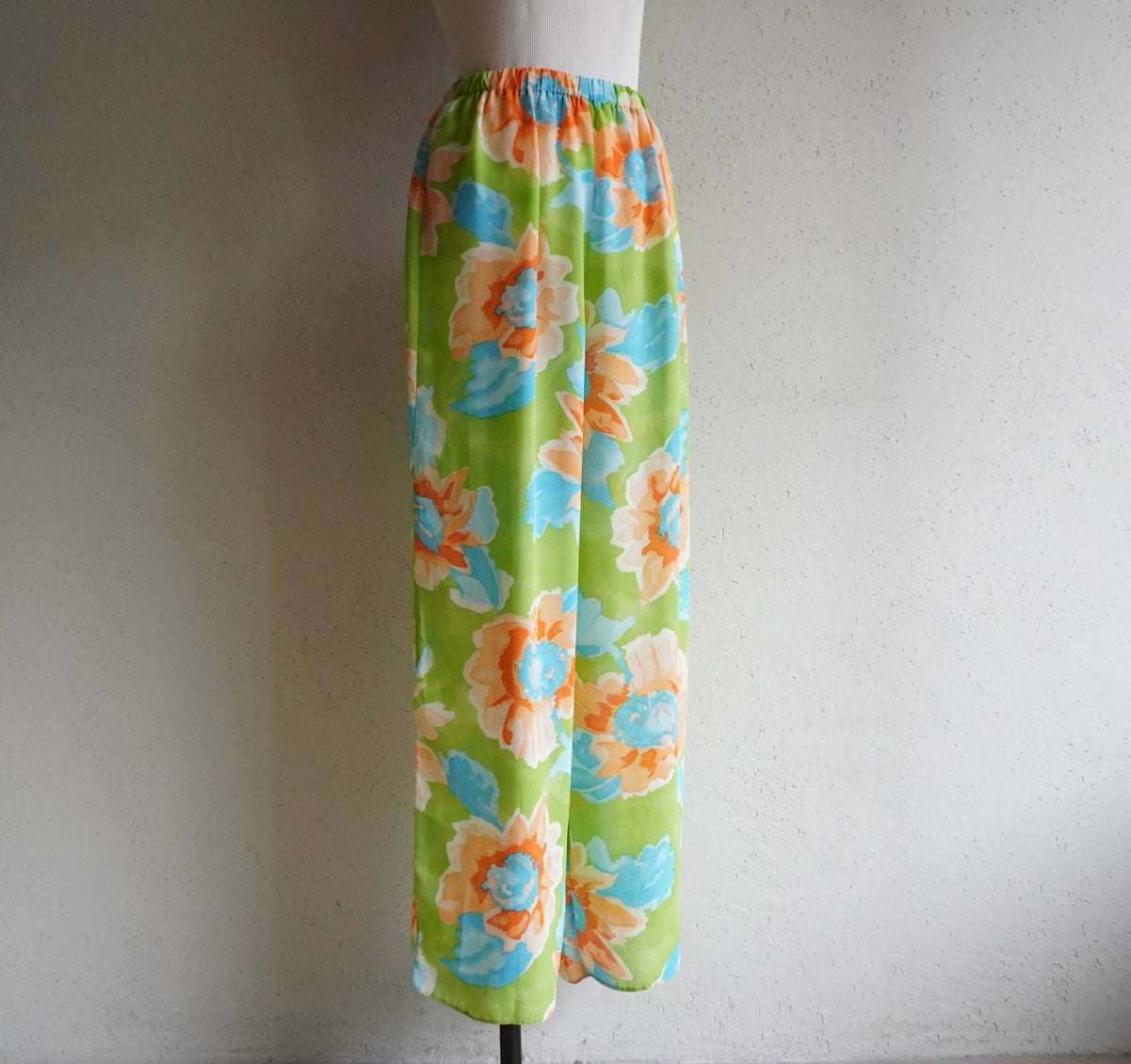 90s EURO Floral Print Pants