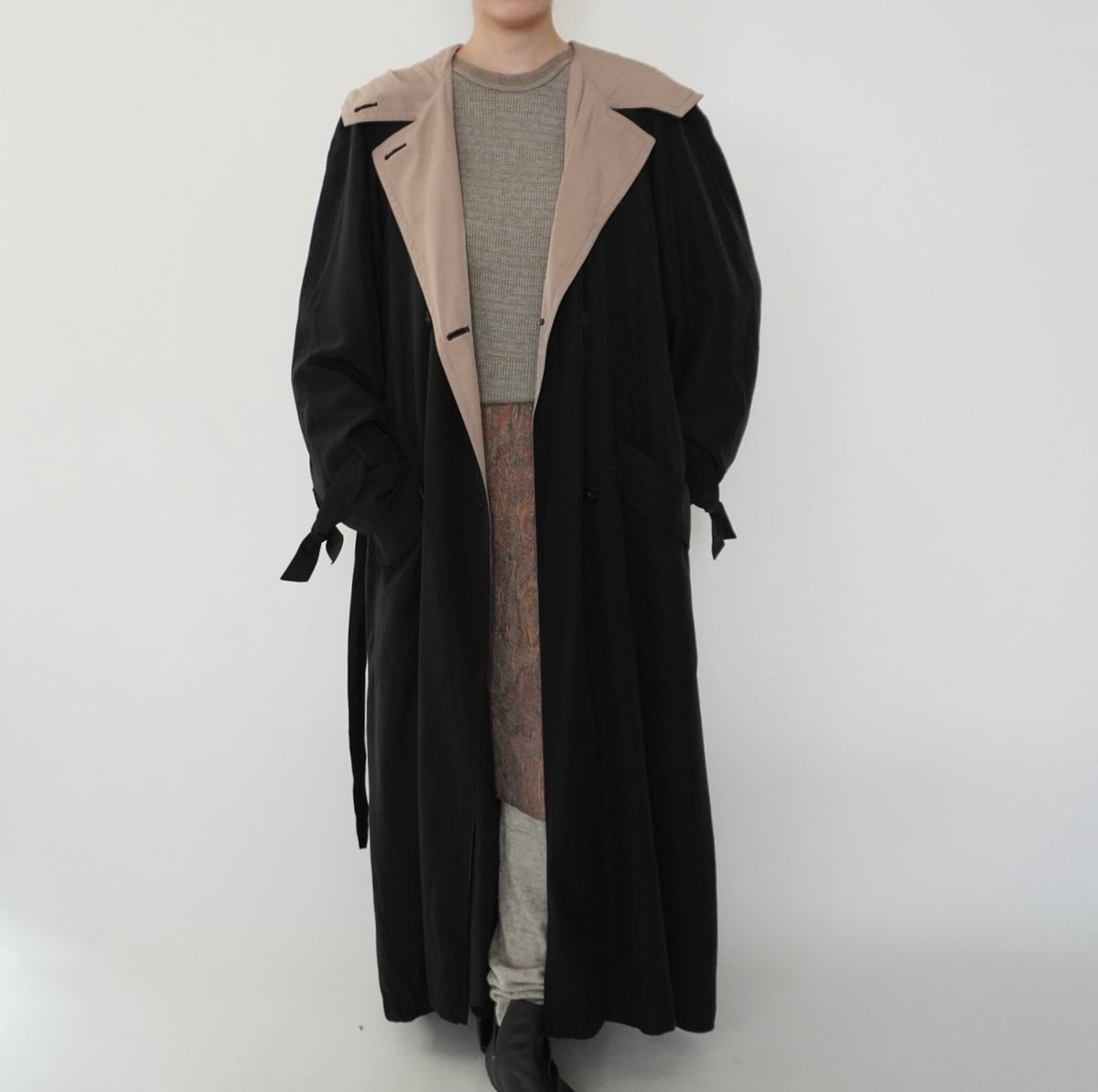 90s Black Design Maxi Coat