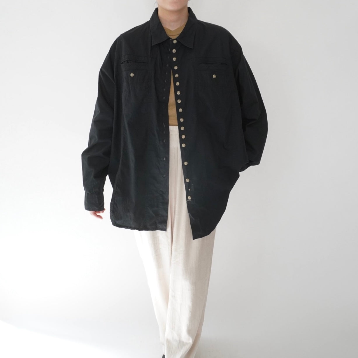 90s Button Design Shirt