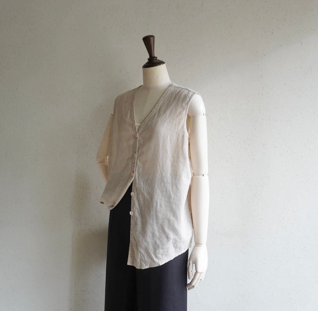 90s "SAKS FIFTH AVENUE" Sleeveless Top