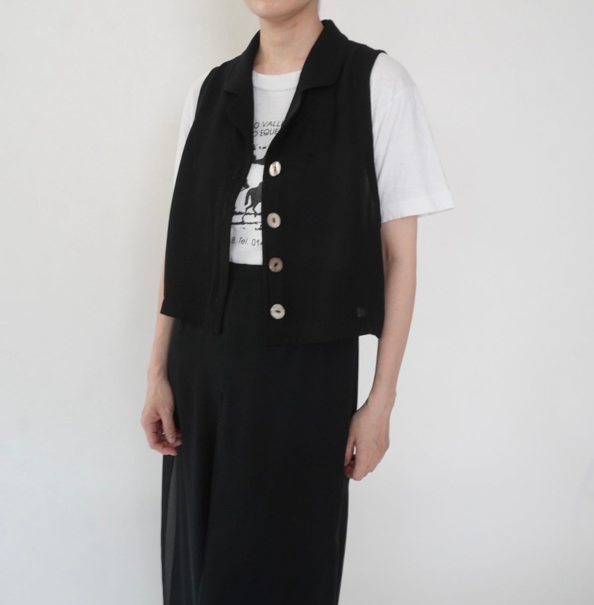 90s Black Sleeveless Shirt